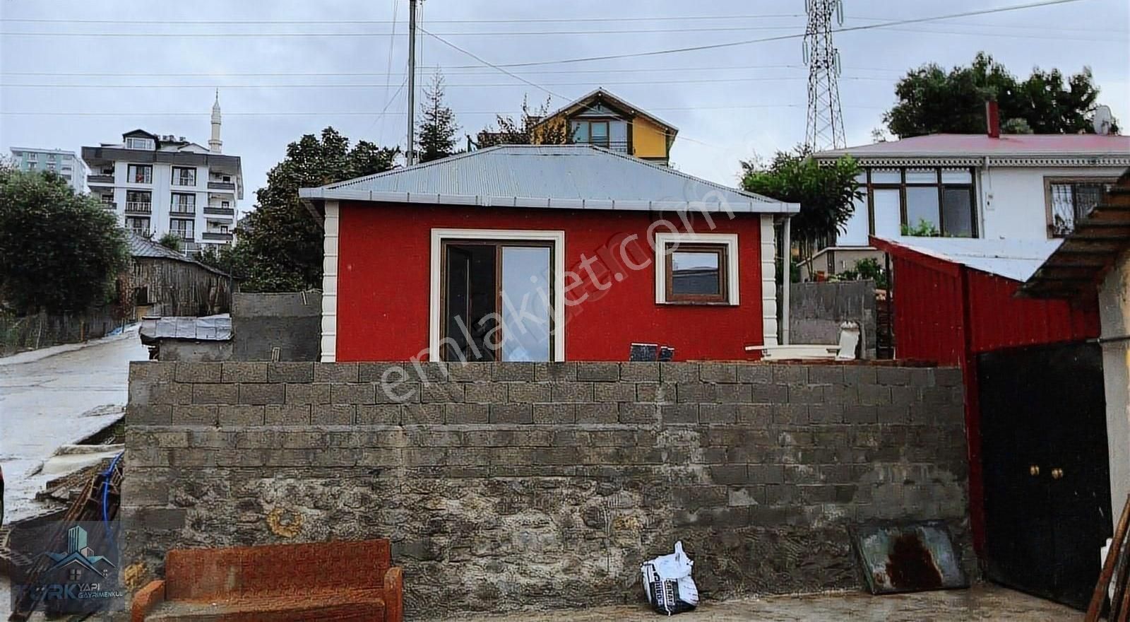 Akçaabat Söğütlü Kiralık Daire Türk Gyo'dan Söğütlü'de Kiralık Müstakil Ofis/konut