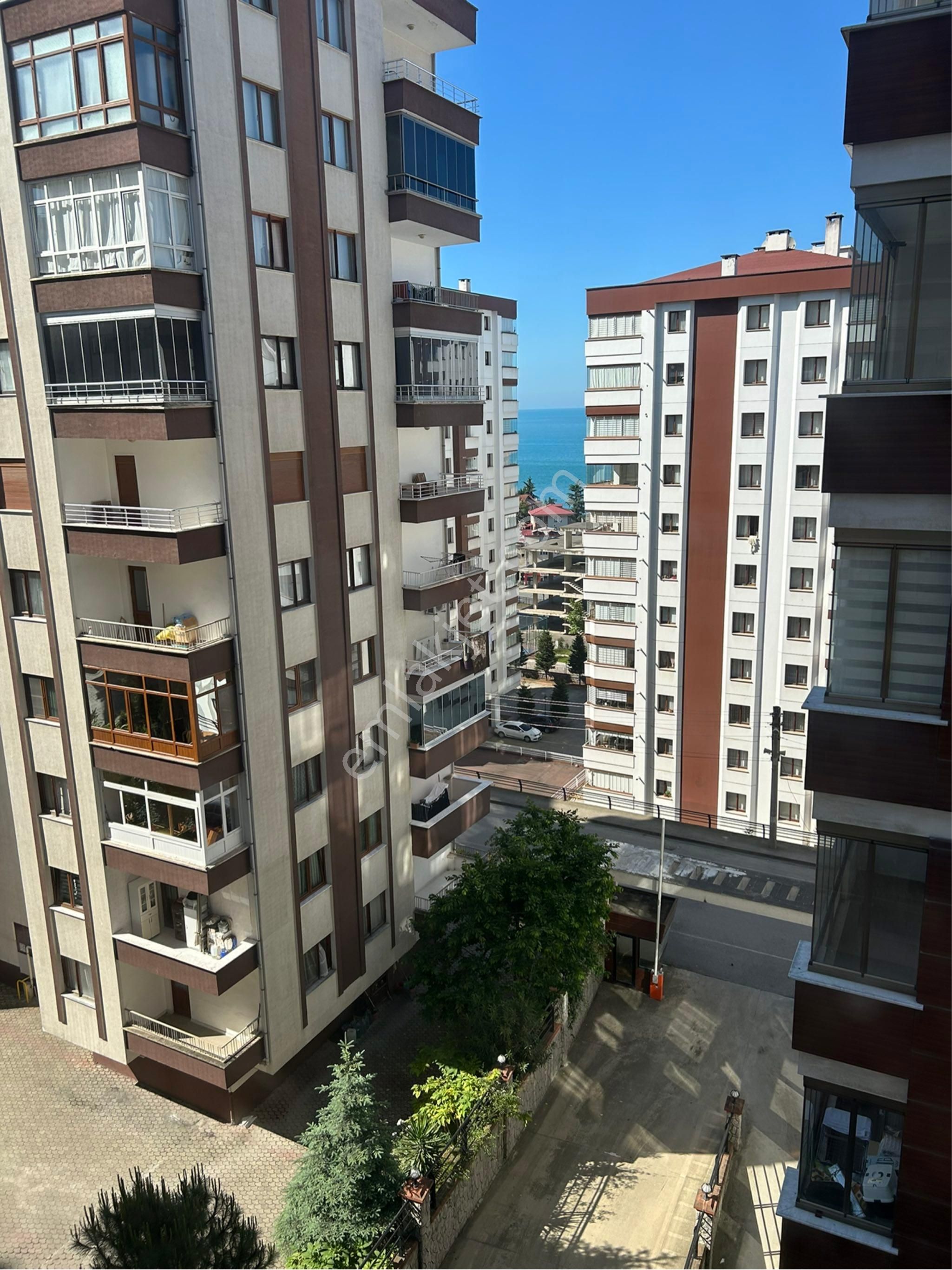 Akçaabat Yıldızlı Satılık Daire Dubleks Site İçerisinde Deniz Manzaralı Satılık Daire