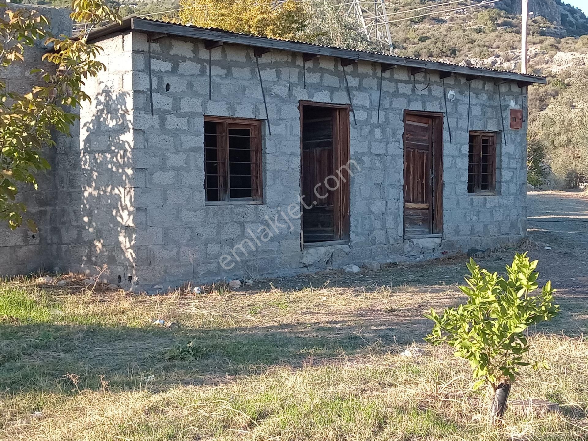 Erdemli Çiftepınar Satılık Tarla Mersin Erdemli Çiftepınar Mahallesinde 5600 M.kare Acil Satılık Hisseli Tarla Ve Bağ Evi