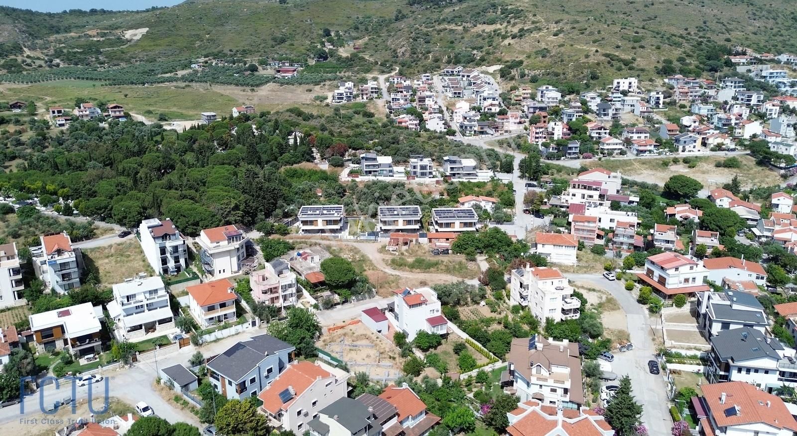 Urla İskele Satılık Villa İmarlı Urla İskele'de Satılık 457 M2 Arsa