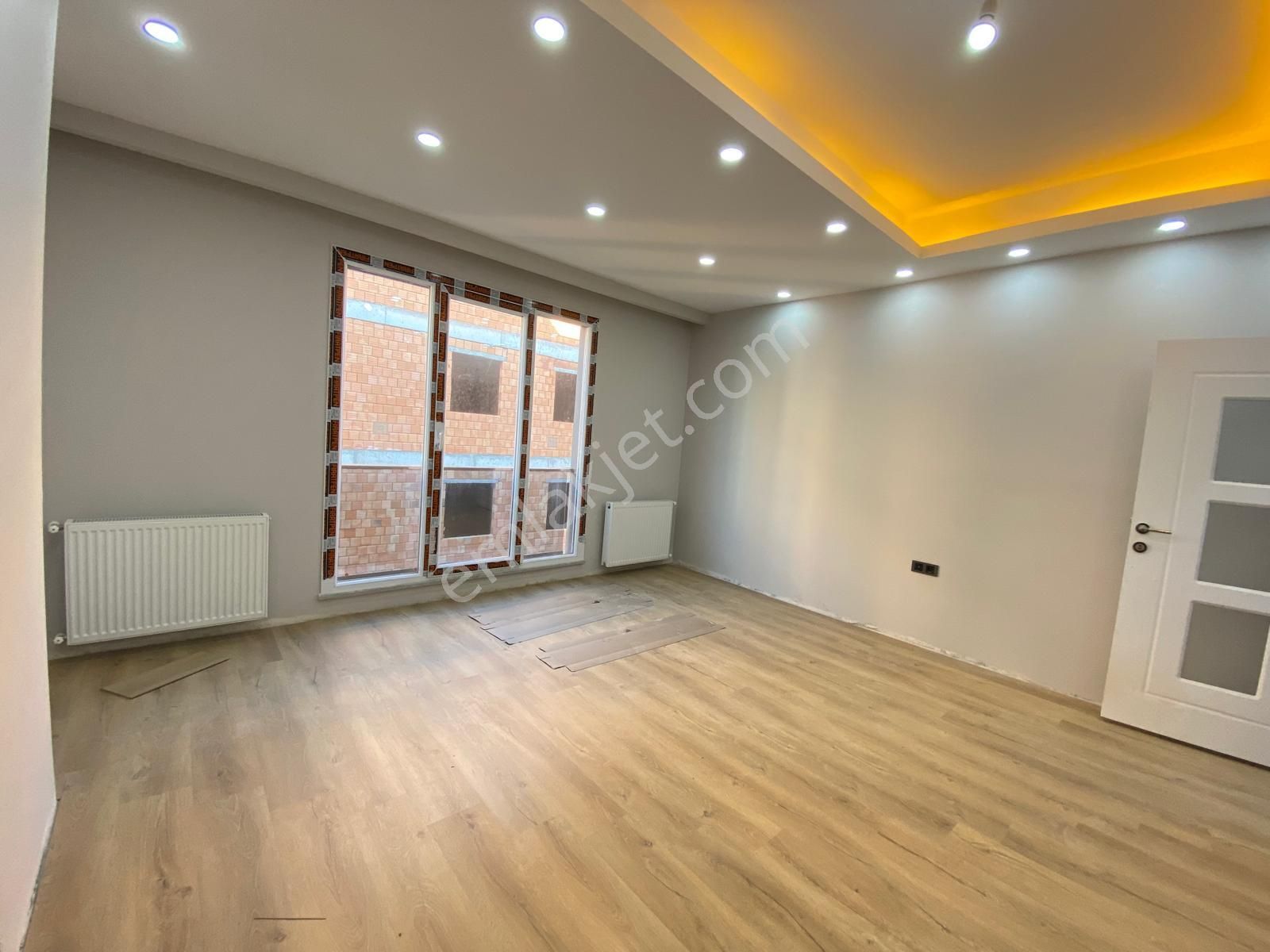 Küçükçekmece Kanarya Satılık Daire Loft'tan Kanarya Mh. 2+1 Sıfır 85m2 Asansörlü 2. Kat Ön Cephe Daire