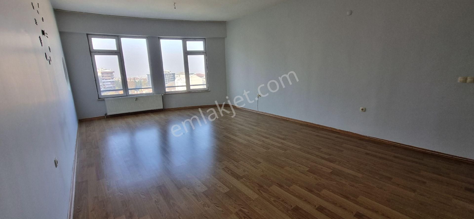 Bursa Merkezde 4+1 Kiralık Daire - Görsel 2