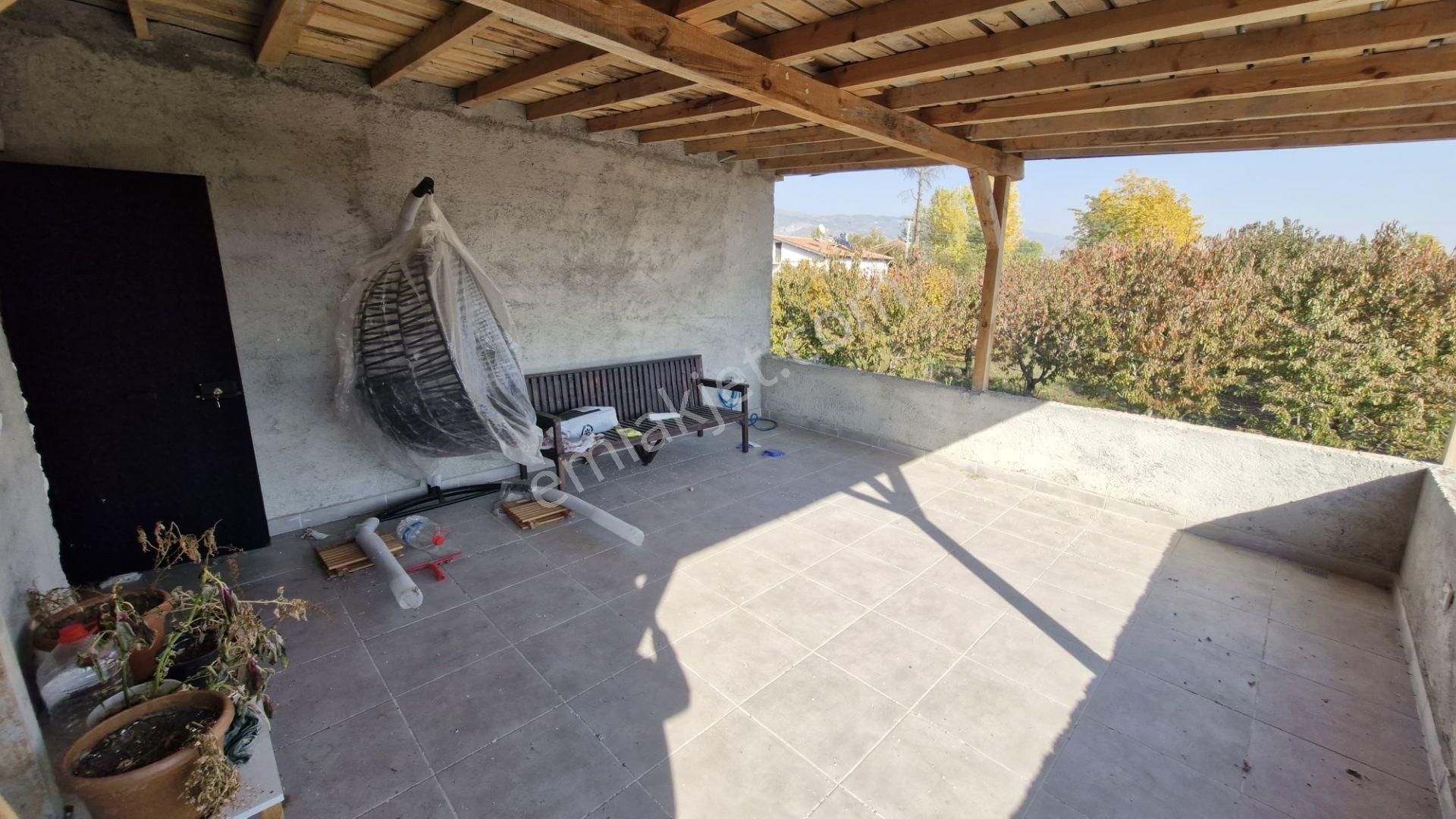 Büyükyıldız Köyünde İçinde 3+1 Evi Olan Satılık Tarla - Görsel 23