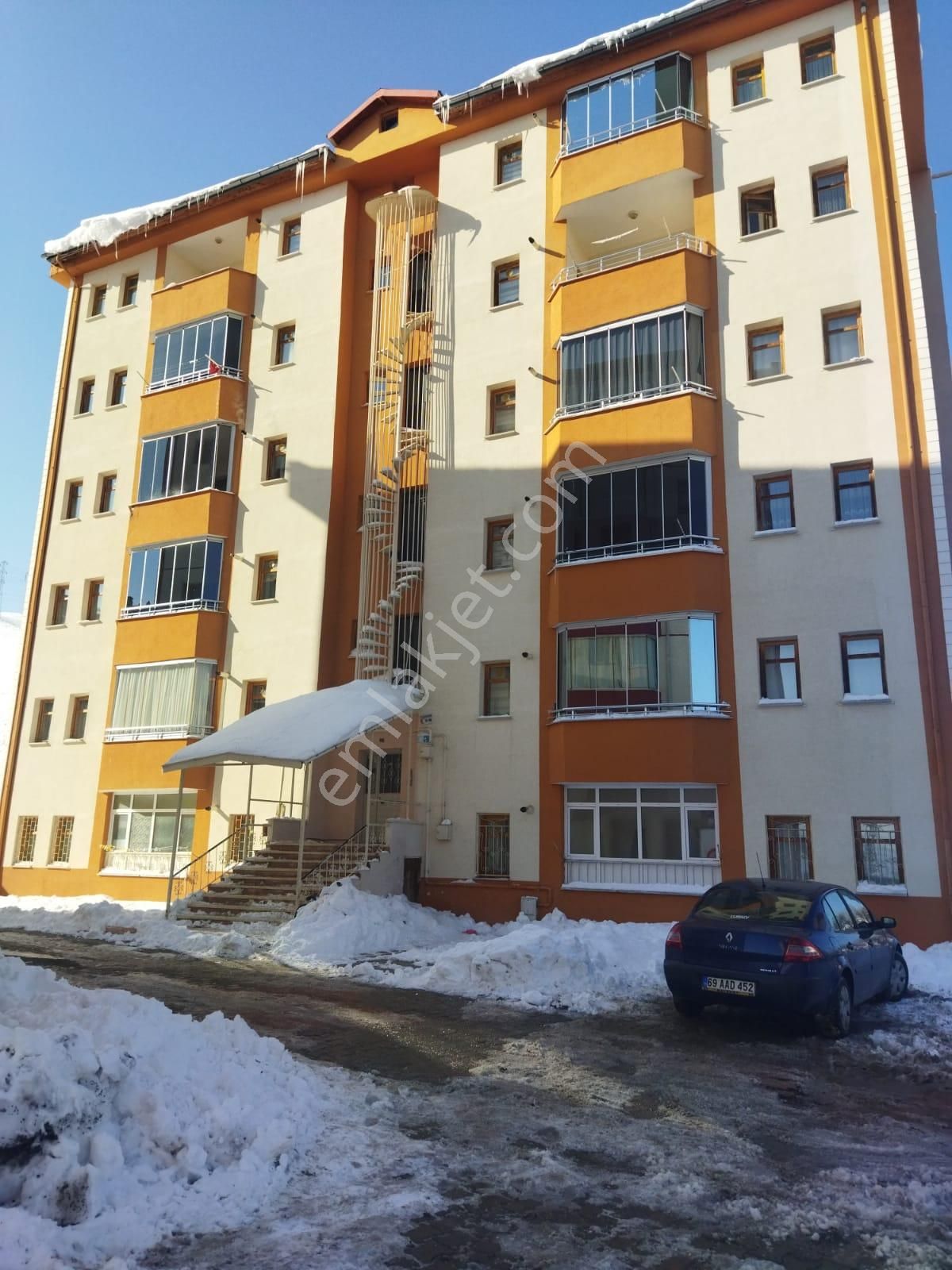 Bayburt Merkez Gençosman Satılık Daire Aile İçin Uygun 3+1 Ferah Daire