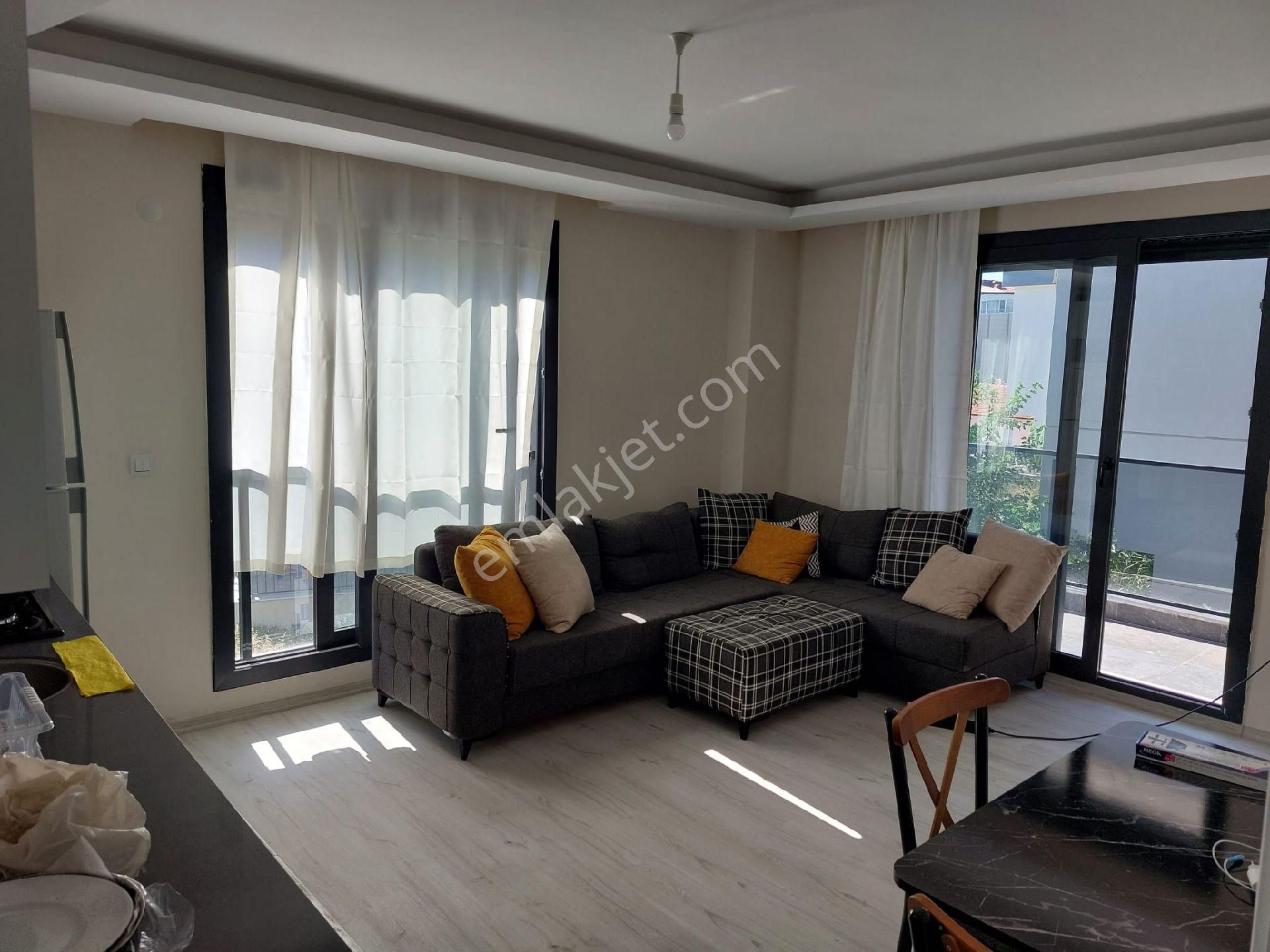 Güzelbahçe Yelki Kiralık Daire Güzelbahçe Yelki De Eşyalı Kapalı Mutfaklı 2+1 Kiralık Daire