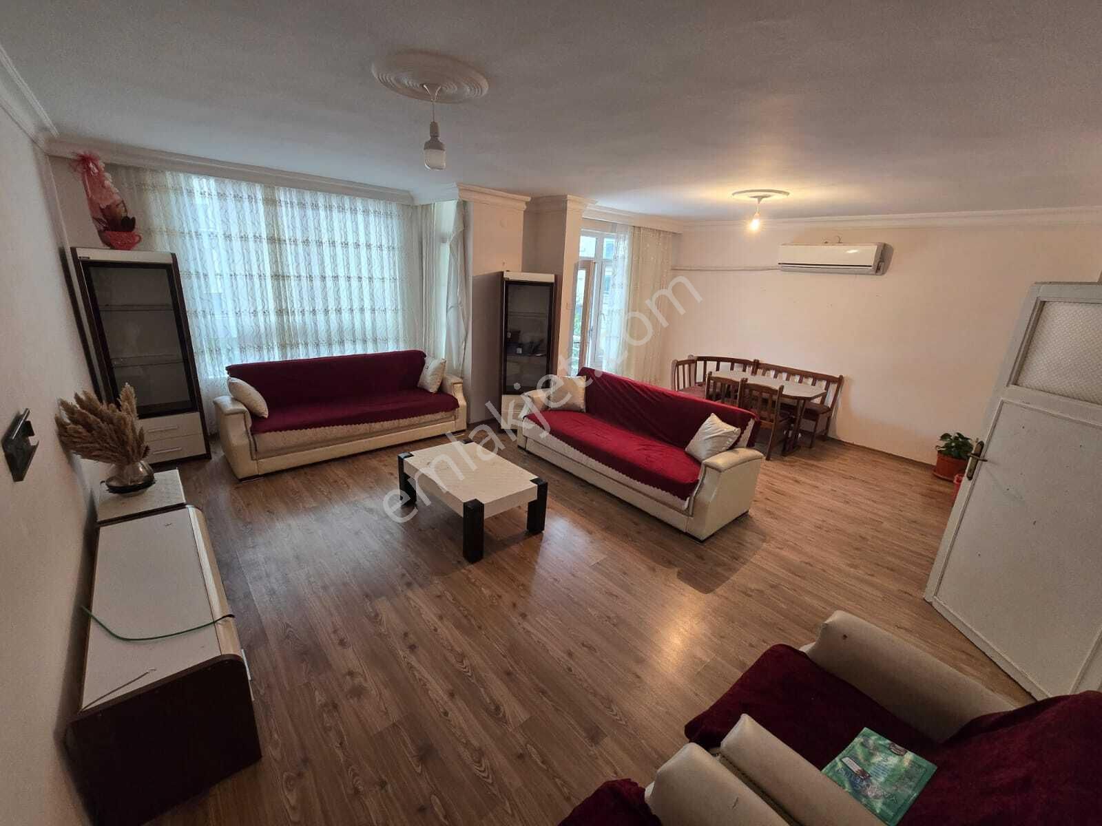 Yenişehir Palmiye Kiralık Daire Hilton Oteli Civarı Merkezi Konumda Eşyasız 3+1 Daire