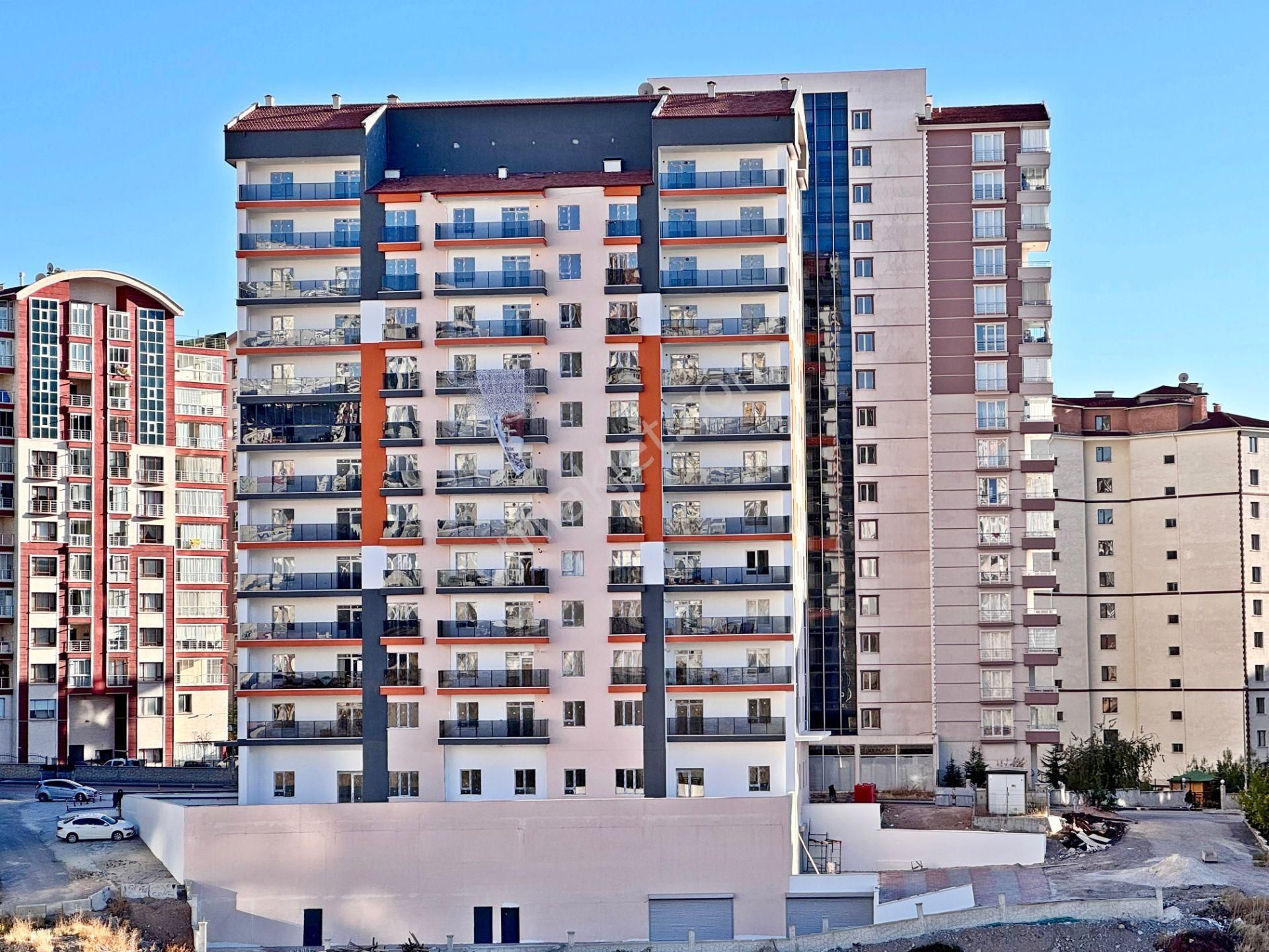 Yenimahalle Burç Satılık Daire -sıfır 3+1 Site İçerisi Cadde Üzeri Manzaralı K.otopark İskanlı-