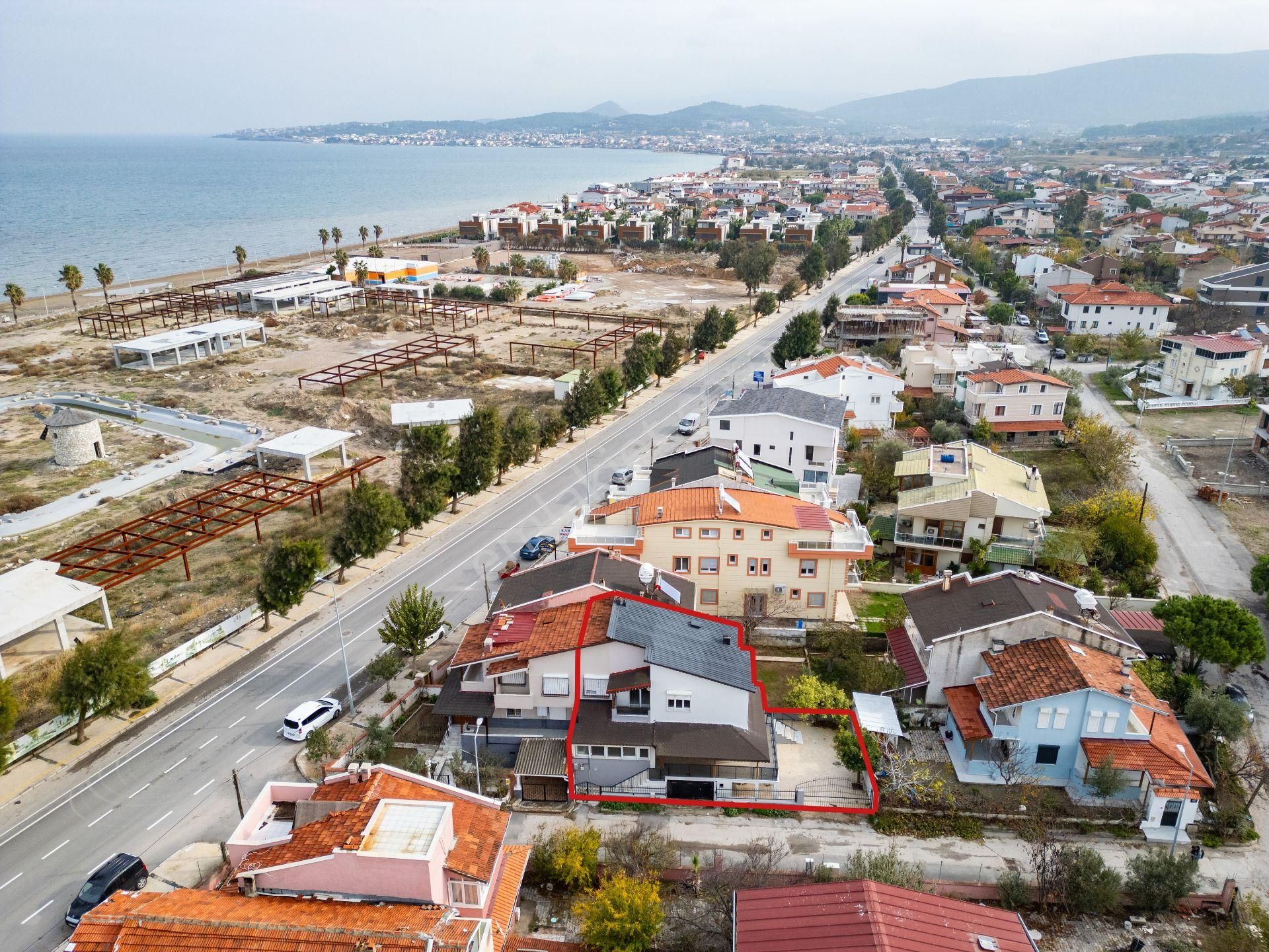 Urla Atatürk Satılık Villa Ad Team'den Anayola 50 Metre Mesafede Renove Edilmiş Villa