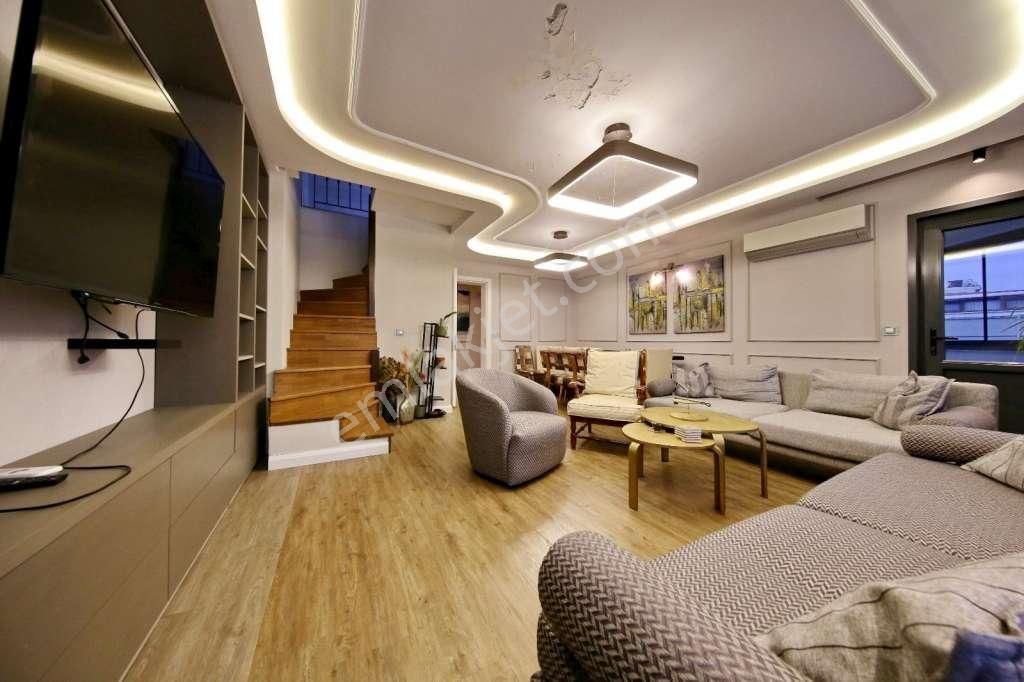 Maltepe Altıntepe Kiralık Daire Altıntepede Minibüse Yakın Lüks Eşyalı 3+1 Dubleks