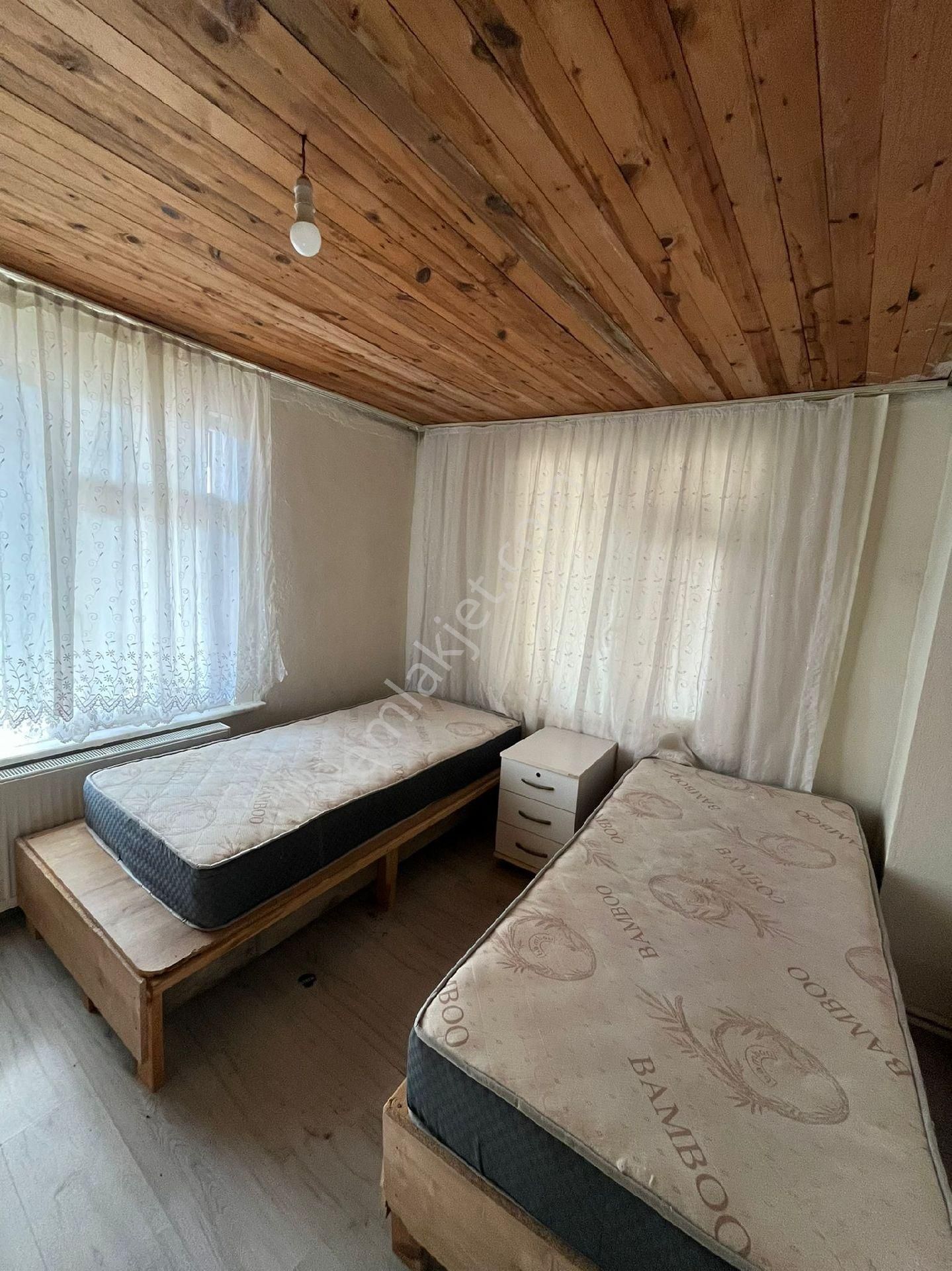 Sarıyer Reşitpaşa Kiralık Daire Sarıyer Reşitpaşa Mahallesinde 1+1 Eşyalı Kiralık Daire.