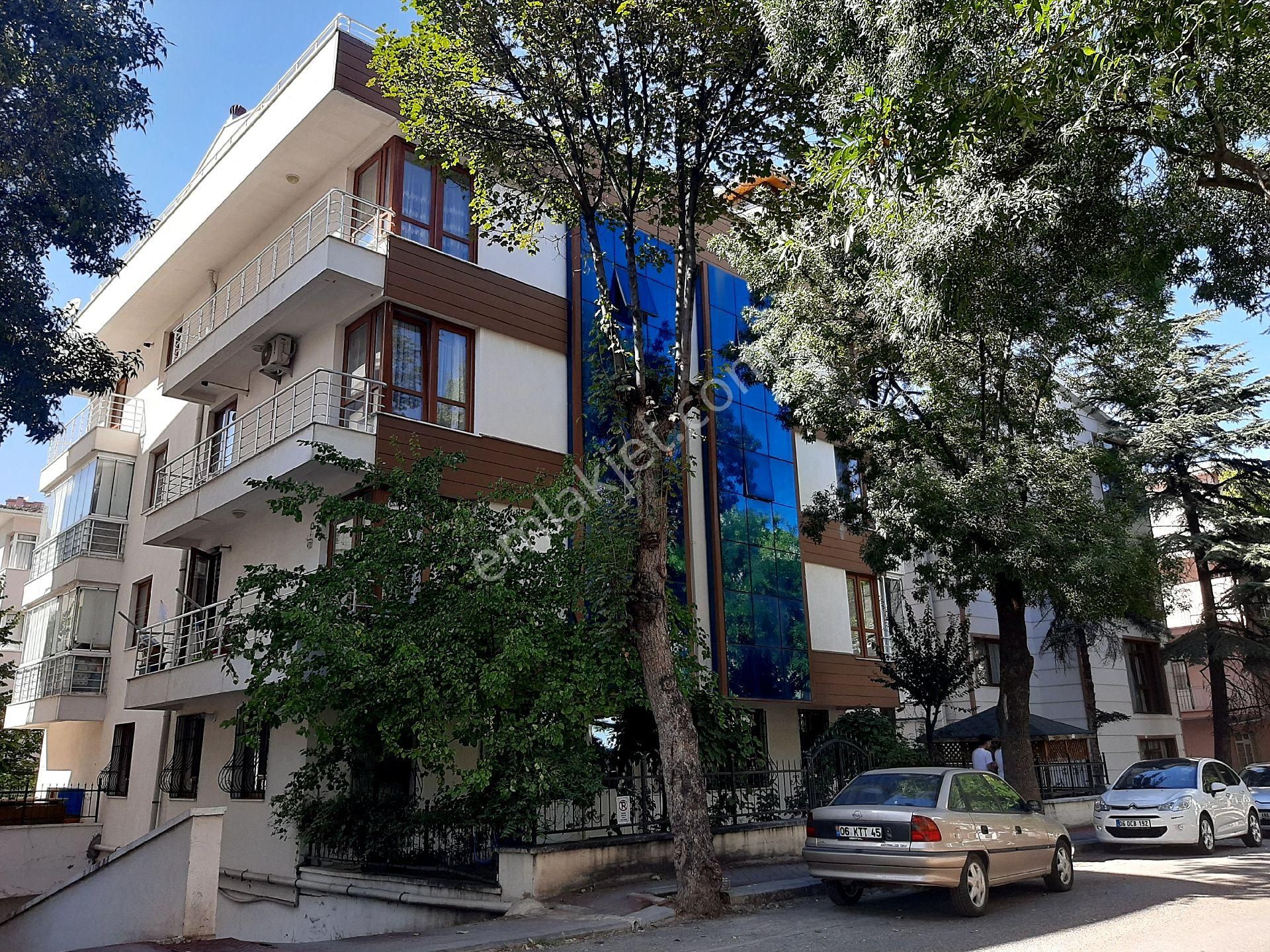 Çankaya Emek Satılık Daire Ankara'nın En Merkezi Yeri Emek Mahallesi'nde Satılık Hatasız Tertemiz Daire