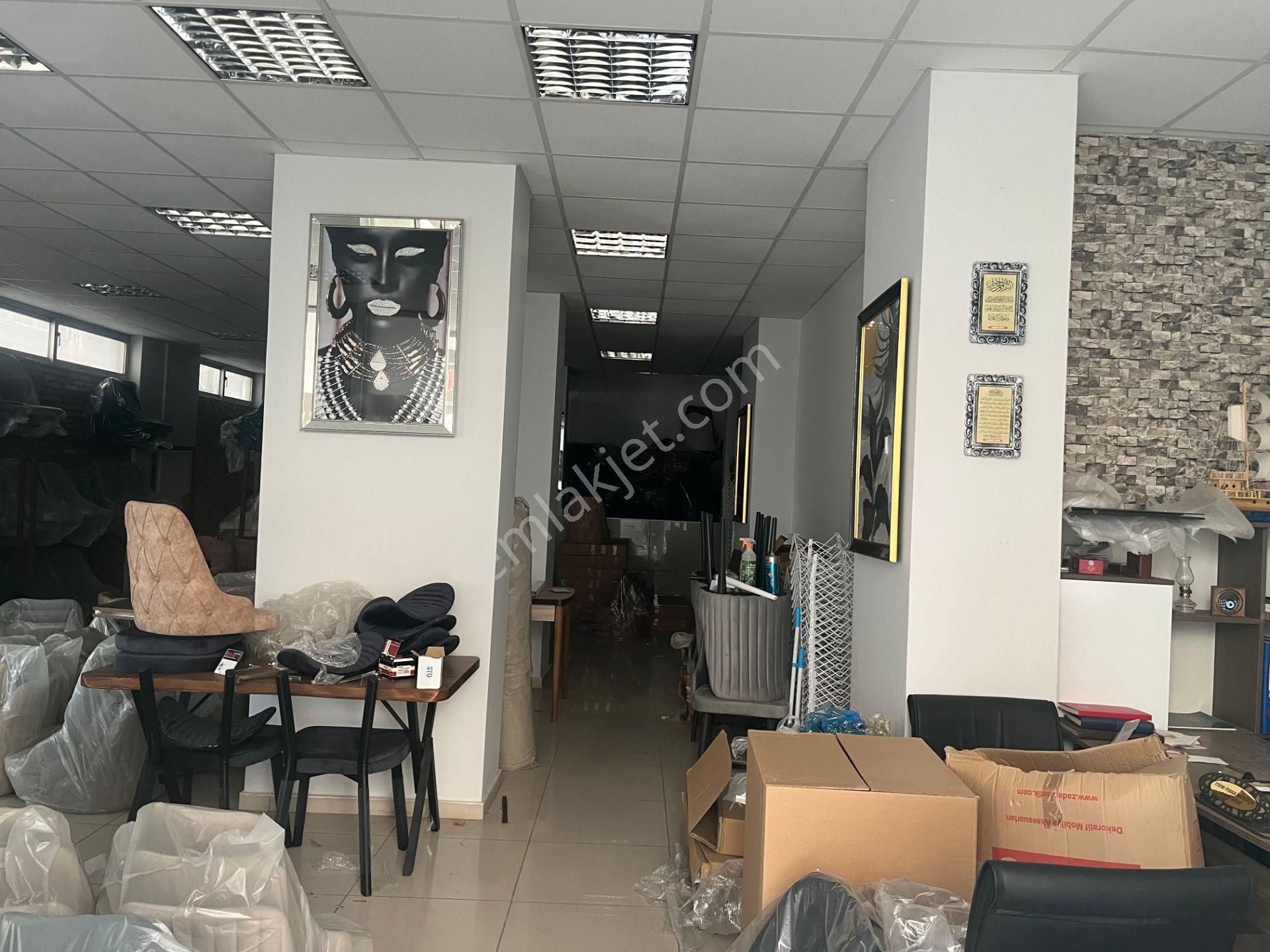 Ergünden Pirireiste Silifke Cad Üzeri Satılık Dükkan - Görsel 4