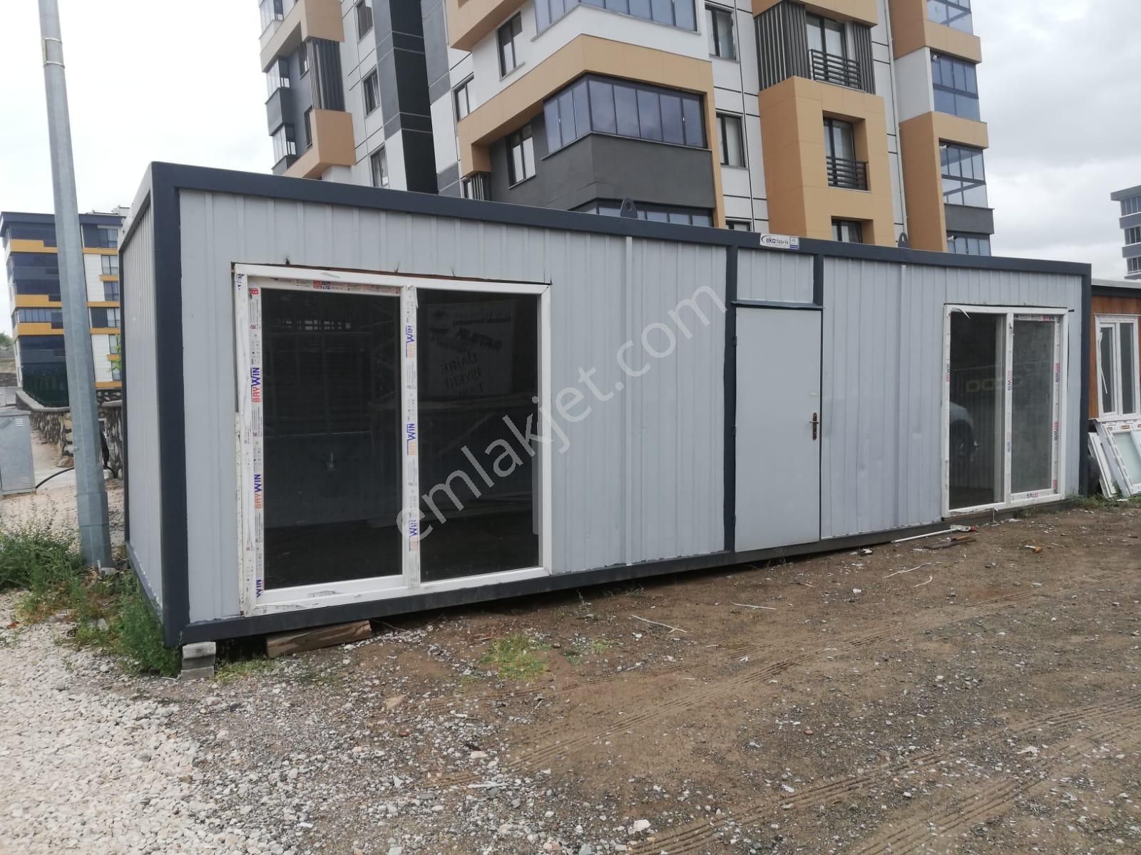 Tokat Tokat Merkez Satılık Prefabrik 27m2 Çatılı Çift Odalı Klozet Wc+lvb+duş+mutfaklı Konteyner