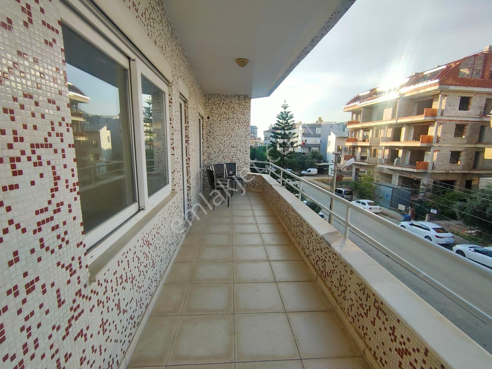 Alanya Kadıpaşa Kiralık Daire Sakolıfe Gayrimenkulden Kadıpasa Mah. 2+1 Ayrı Mutfak Daire