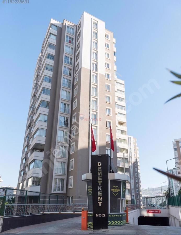 İlkadım Kazım Karabekir Satılık Daire Remax Kuzey Abdullah'tan Duruşehirde Havuzlu Sitede 3+1 Daire