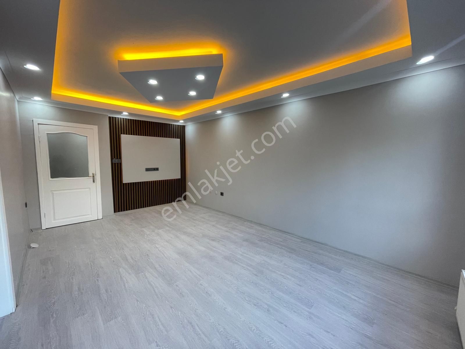 Keçiören Ayvalı Satılık Daire Ayvalı Mah. Kapalı Pazar Yanı Ara Kat 3,5+1 Ultra Lüx Yapı +balkon Güney Doğu Cephe