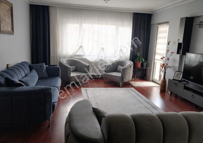 Etimesgut Atakent Satılık Daire 14.cadde Atakent Mahallesi 5+1 Teraslı Satılık Daire