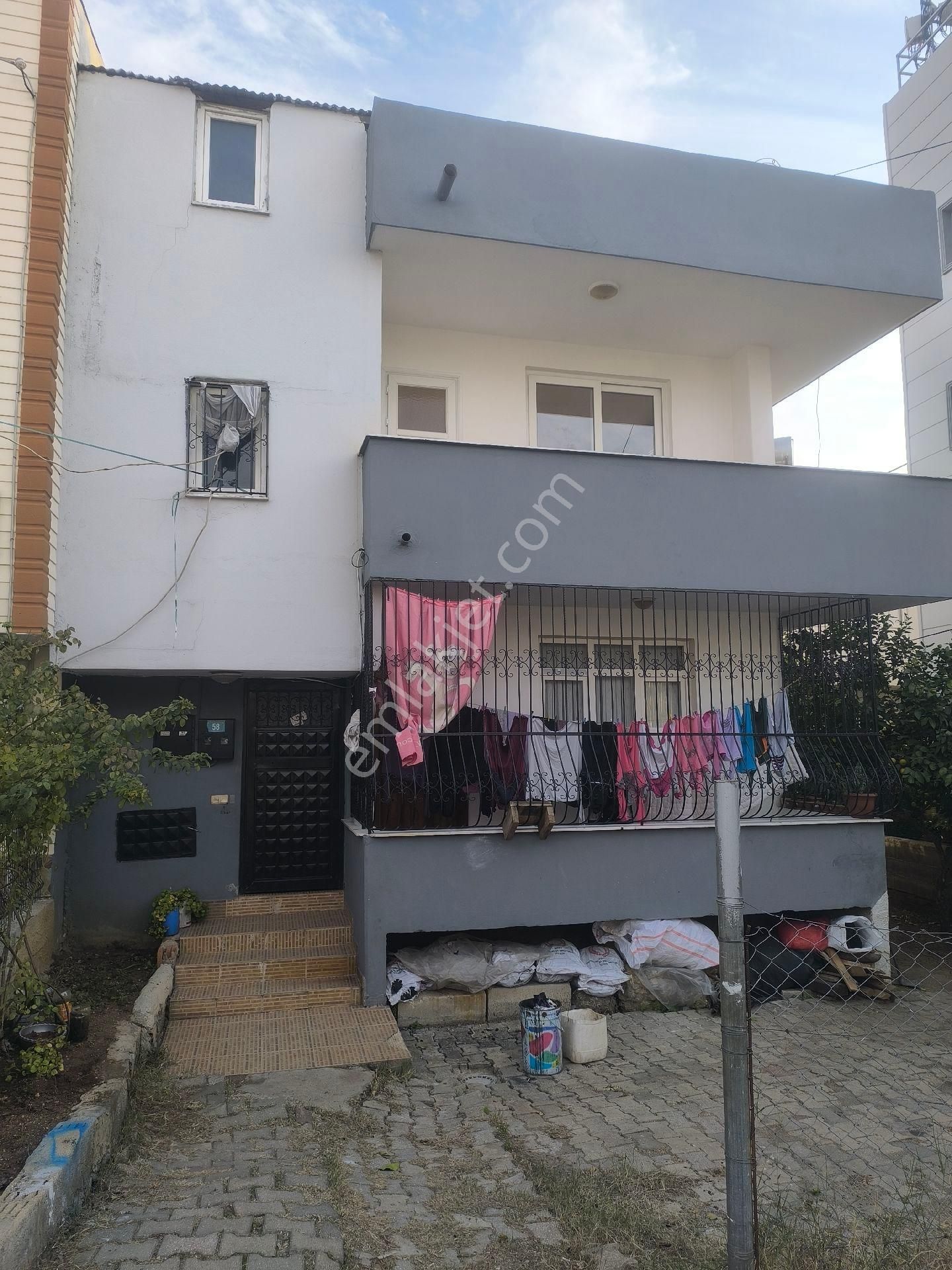 Sarıçam Orhangazi Kiralık Müstakil Ev Demirhan Emlak'tan Uygun Fiyata Kiralık 2. Kat Müstakil Ev