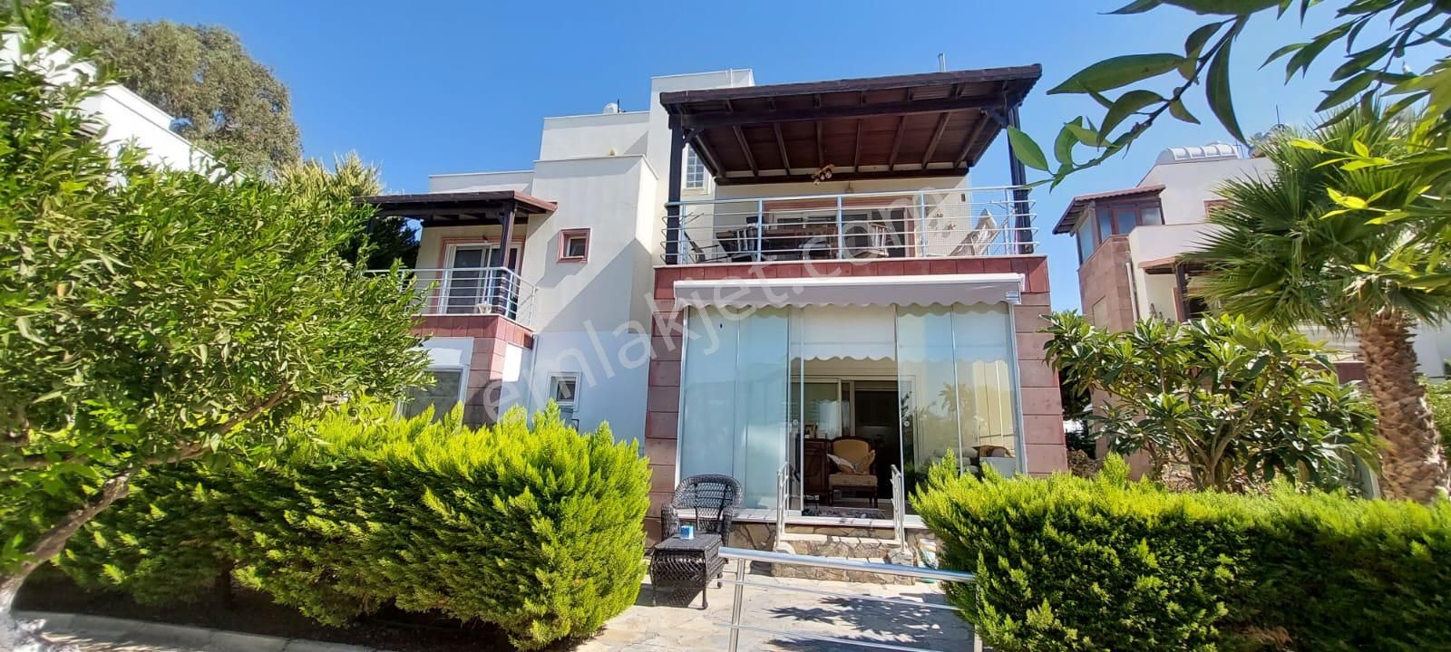 Bodrum Bahçelievler Satılık Daire Bodrum-turgutreis Bahçelievlerde Site İçerisinde Havuzlu Üst Dubleks Satılk Daire