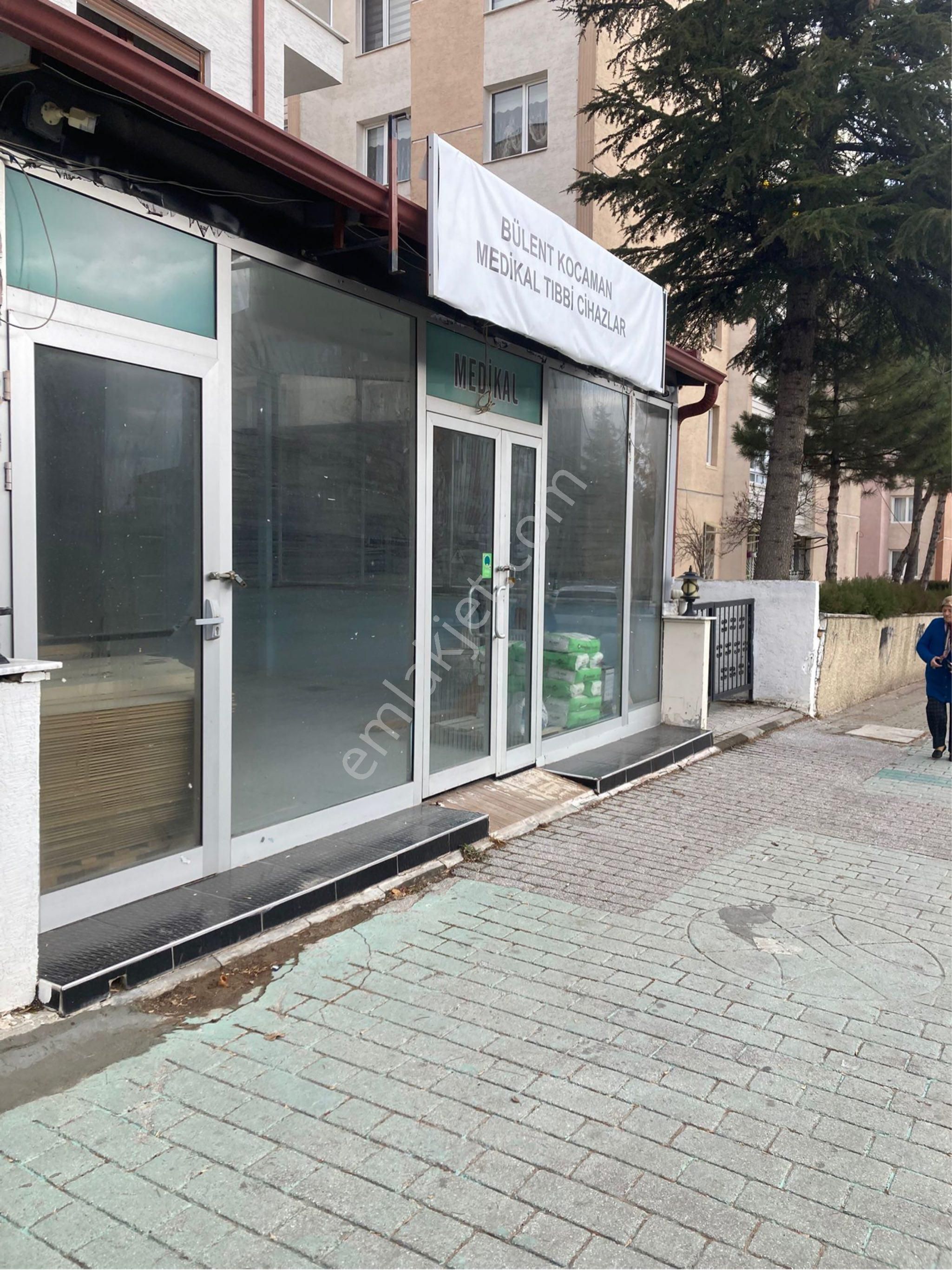 Tepebaşı Uluönder Satılık Dükkan & Mağaza Uluönder Mahallesi Cadde Üzeri 200m2 Satılık Dükkan