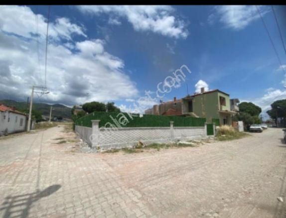 Bergama Kadriye Satılık Villa İmarlı Bergama Kadriye (küçükkaya) Mah Satılık Kupon Köşe Parsel Müstakil Satılık