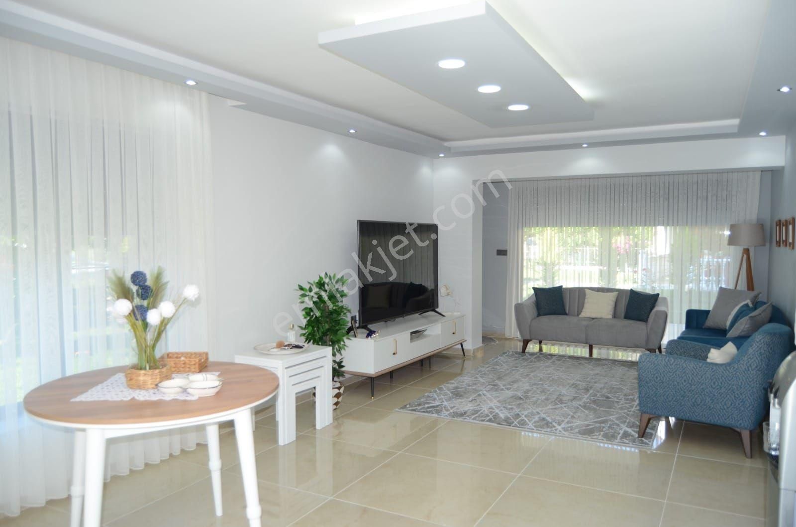 Yetkili'si Pera Dan Güre De Denize 30 M.bahçeli 4+1 Müstakil Villa - Görsel 9