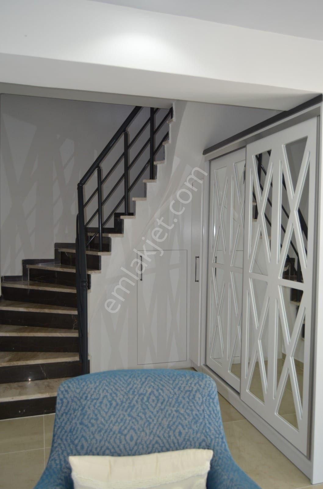 Yetkili'si Pera Dan Güre De Denize 30 M.bahçeli 4+1 Müstakil Villa - Görsel 13