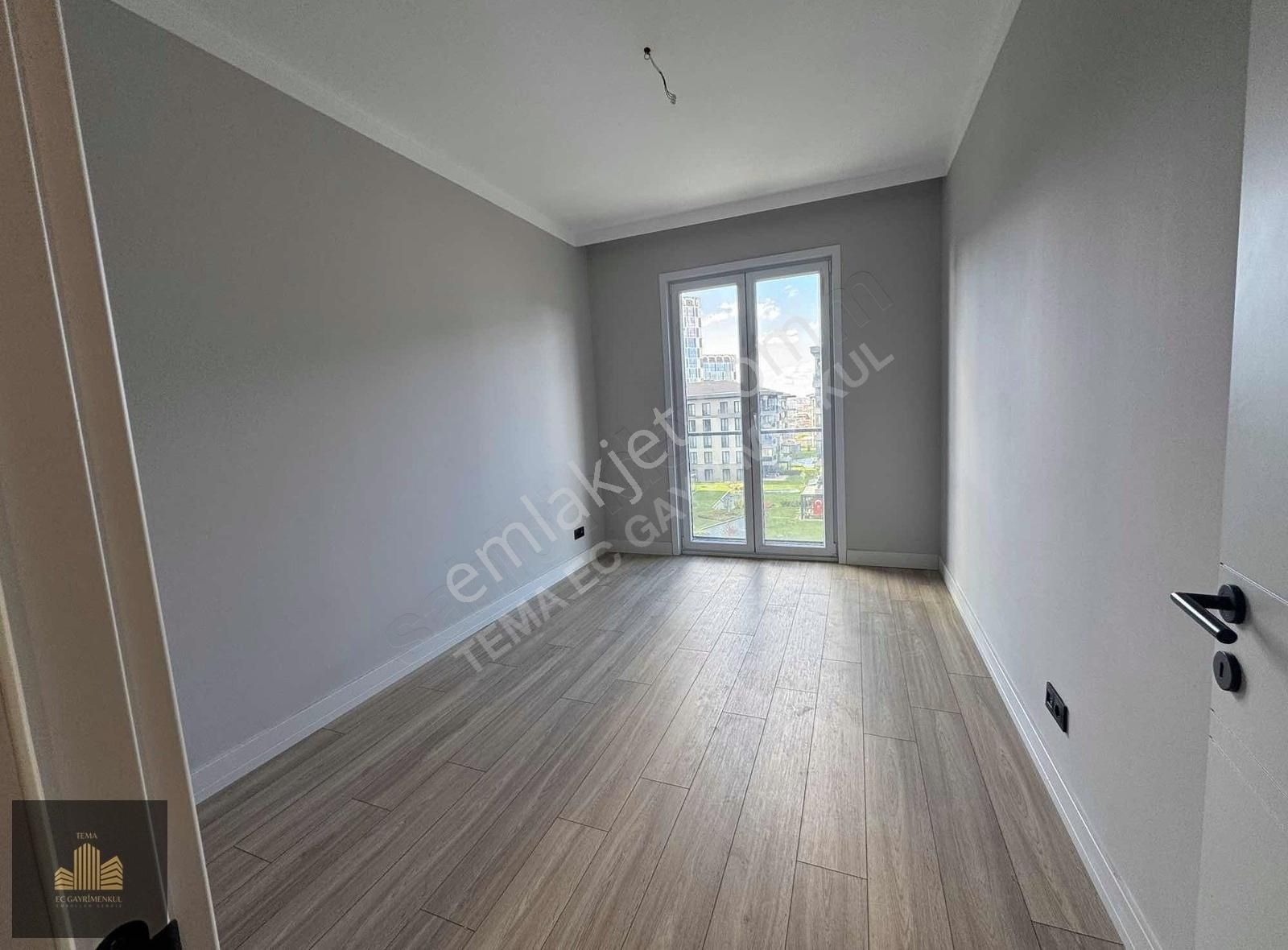 Küçükçekmece Atakent Satılık Daire Tema İstanbul 2 Satılık 3+1 198 M2 Daire Kapalı Cam Balkon