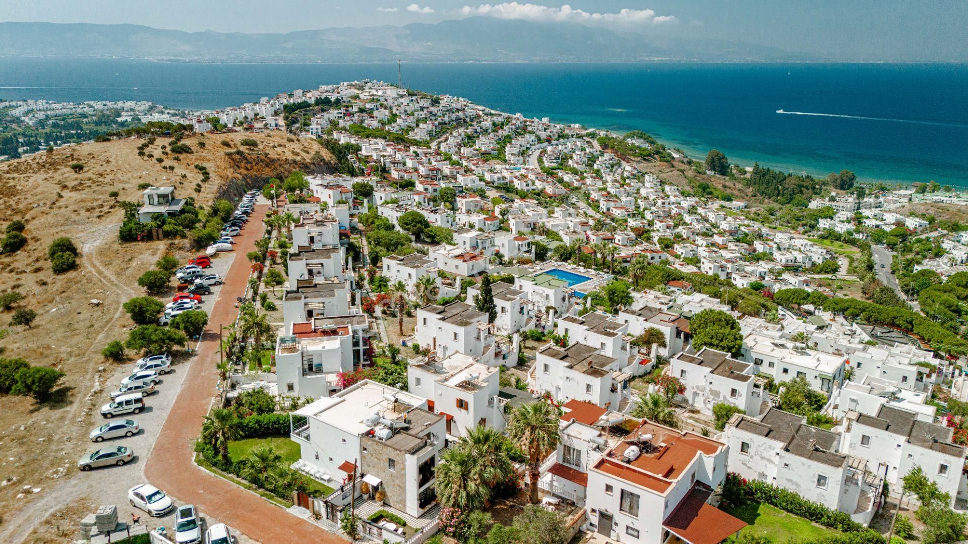 Bodrum Akyarlar Satılık Villa Hürpa Akyarlar Sitesi'nde, Özel Tasarımlı Satılık Villa