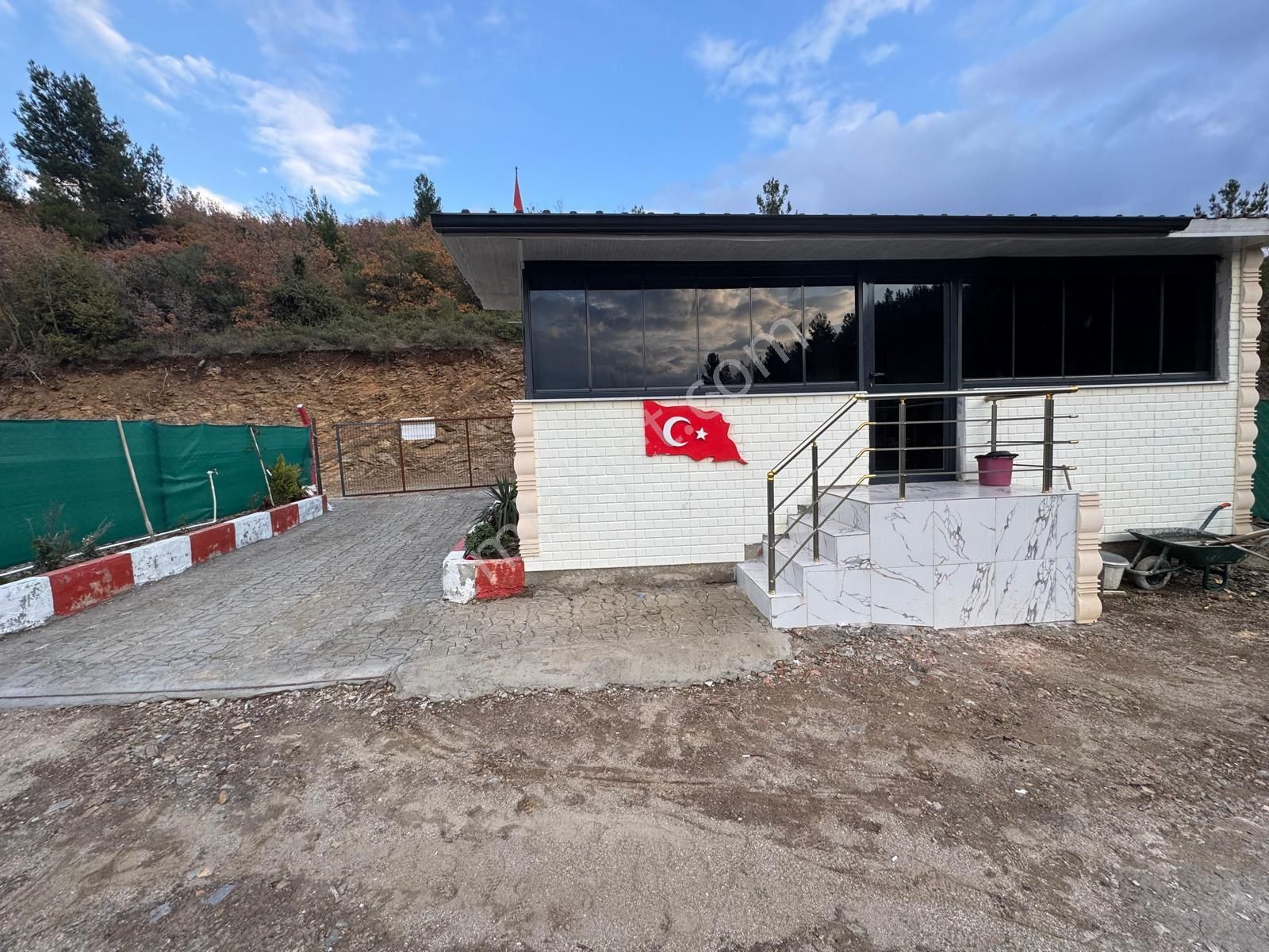 Turgutlu Güney Satılık Bağ & Bahçe İnan Emlak Gayrimenkulden Güney Mah Satılık Bağçe