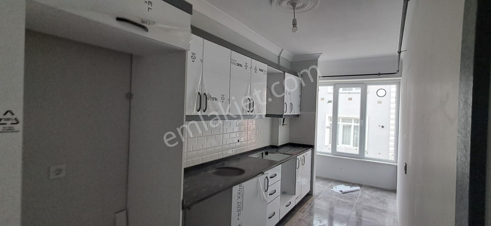 Ekşioğlu 'dan Tekirdağ Süleymanpaşa Çınarlı Mahallesi Satılık Daire 2+1