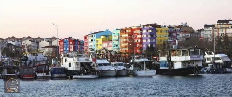 Silivri Cumhuriyet Satılık Villa İmarlı Silivri Cumhuriyet Mahallesinde Villa İmarlı Satılık Arsalar