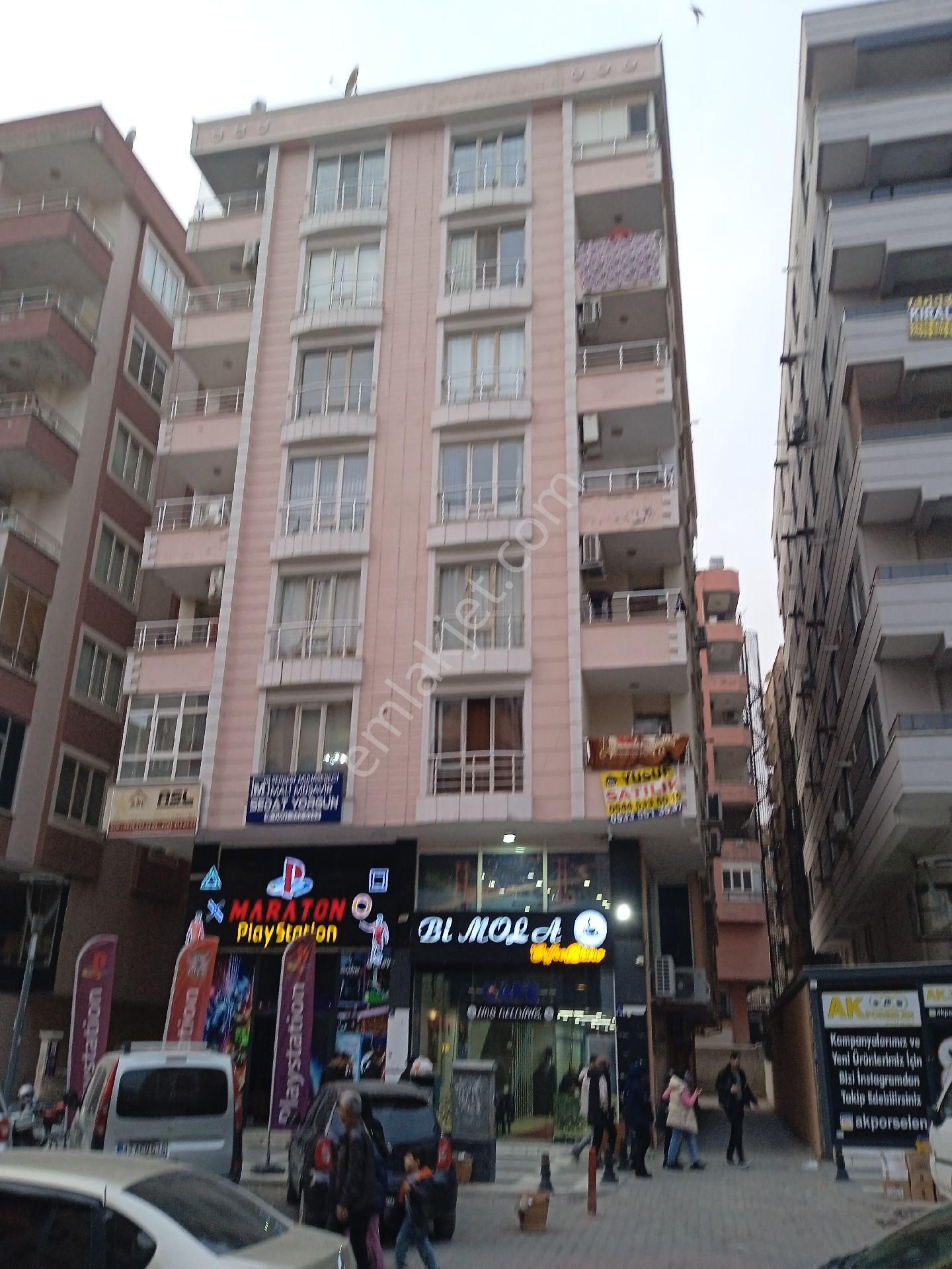 Haliliye Bahçelievler Satılık Daire Bahçelievler Çarşı Caddesi 11 Nisan Apartmanı 1 Kat 4 Oda Doğalgaz Asansörlü Bakımlı 2 Milyar 200