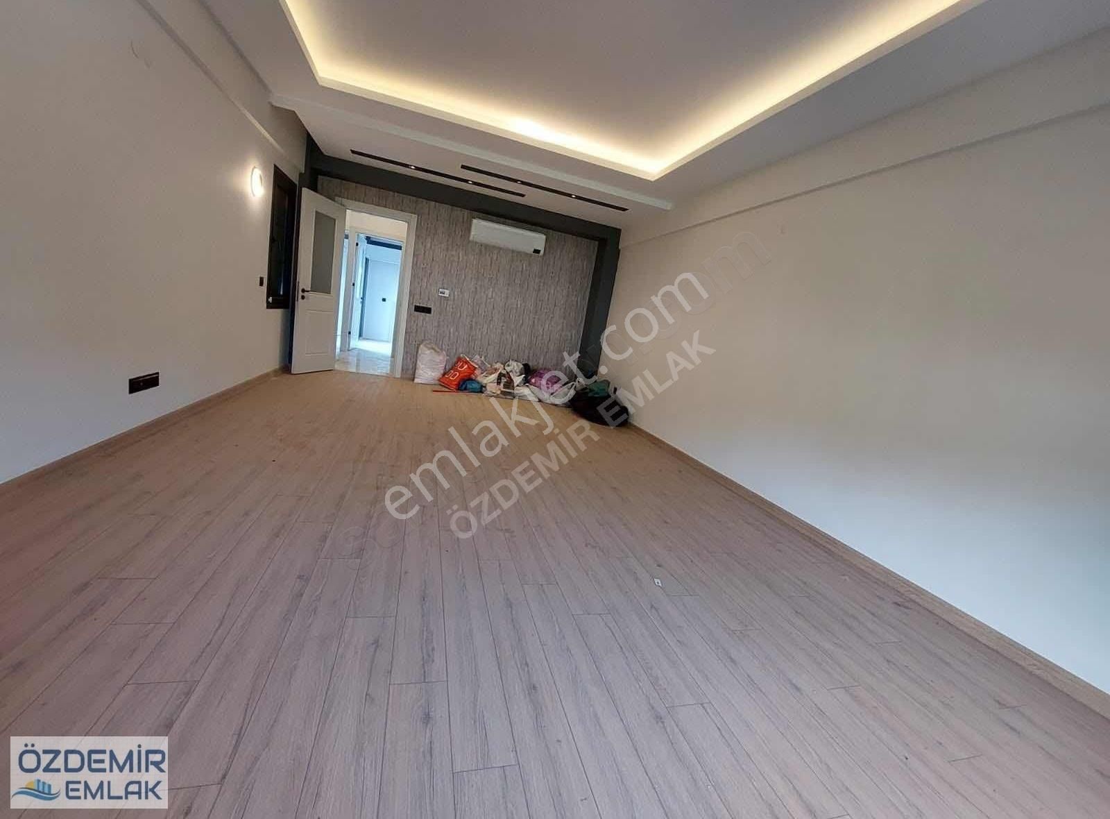 Müstakil Havuzlu Yerden Isıtmalı Ultra Lüx Satılık 4+1 Villa - Görsel 3