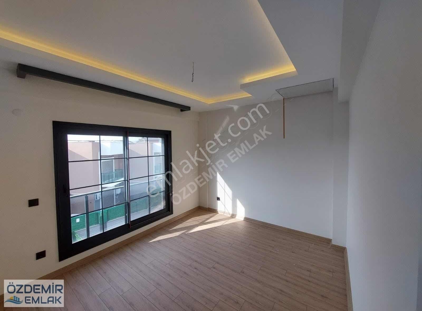 Müstakil Havuzlu Yerden Isıtmalı Ultra Lüx Satılık 4+1 Villa - Görsel 24
