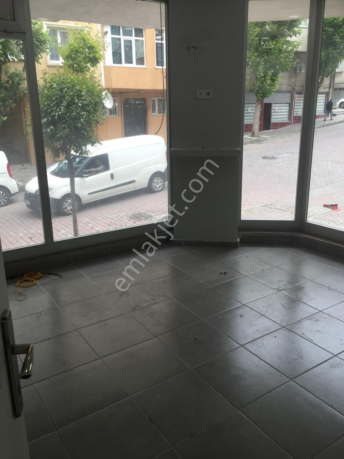 Bahçelievler Şirinevler Kiralık Büro Bahçelievler Siyavuşpaşada 30 M2. Yeni Binada Kiralık Ofis