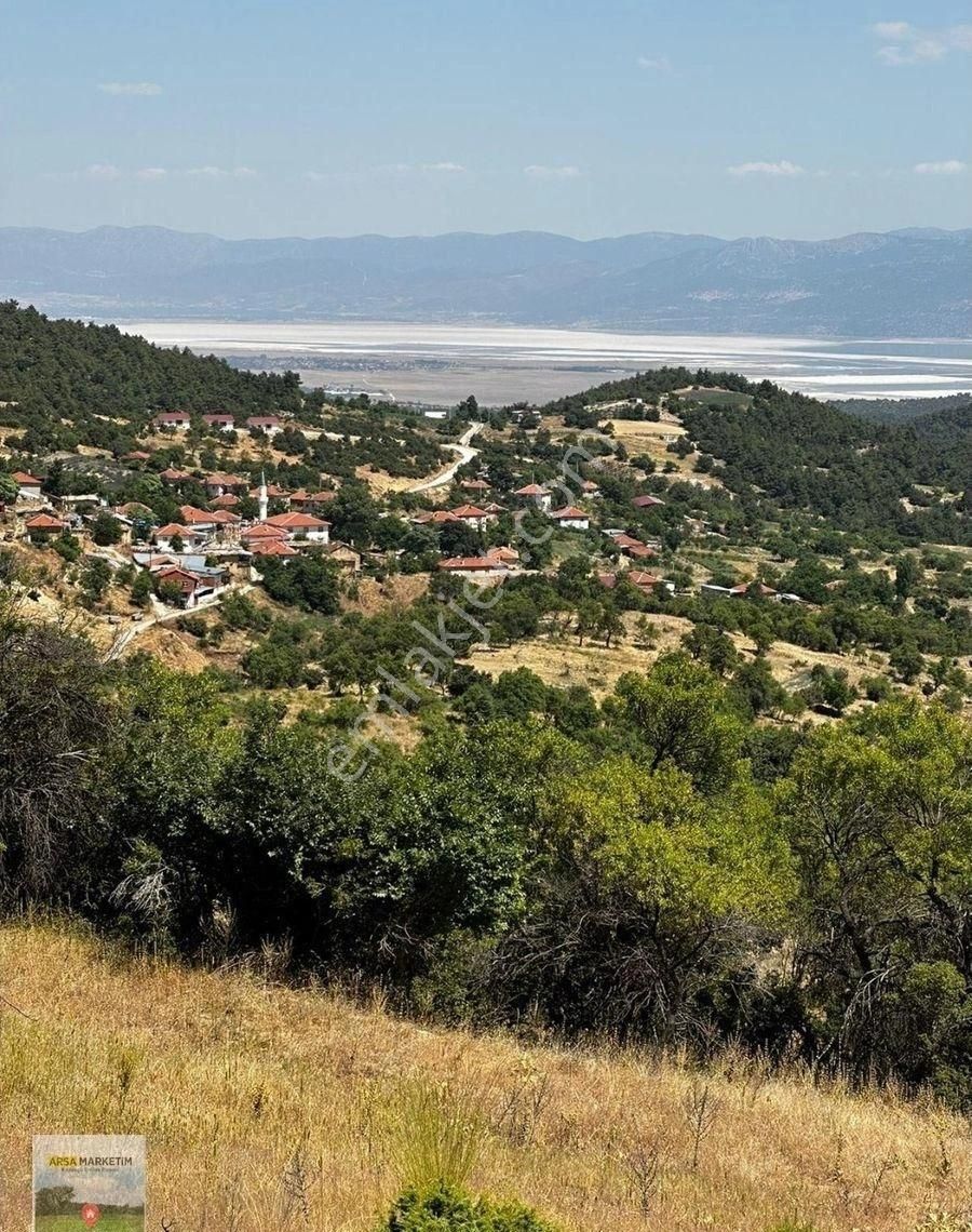 Dazkırı Darıcılar Köyü Satılık Tarla Göl Manzaralı Yolu Açılmış Doğa İçinde Uygun Fiyatlı Tarla