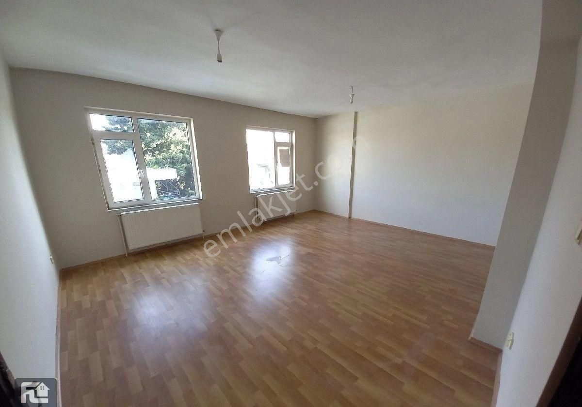 Ataşehir Aşıkveysel Kiralık Daire F-l Emlaktan Ataşehir Finans Kent Yakını 3+1 Geniş Daire