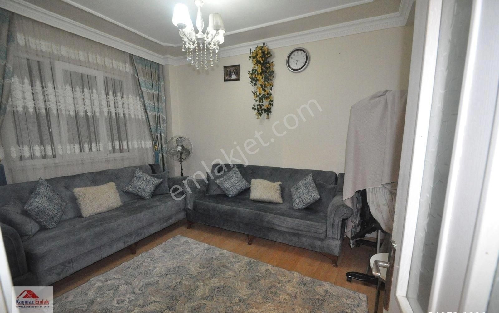 Bayrampaşa Terazidere Kaçmaz'dan Satılık 89m2 Y.bodrum Bahçekat Temiz Bakımlı Daire - Görsel 5