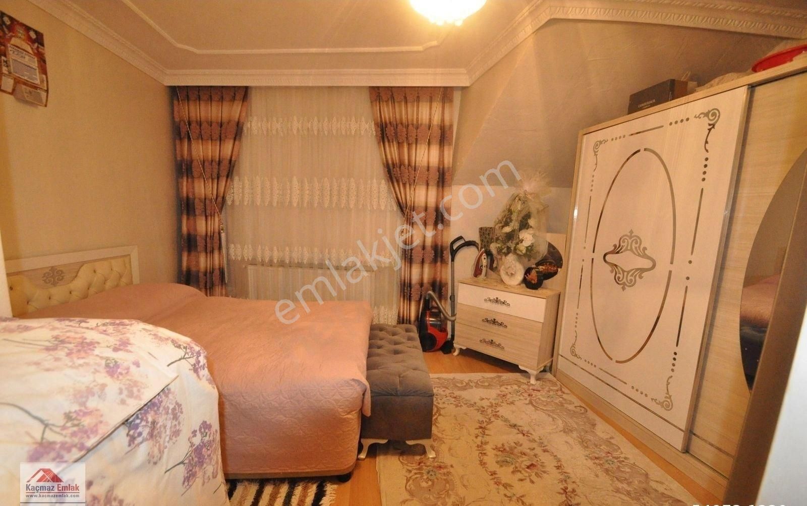 Bayrampaşa Terazidere Kaçmaz'dan Satılık 89m2 Y.bodrum Bahçekat Temiz Bakımlı Daire - Görsel 11