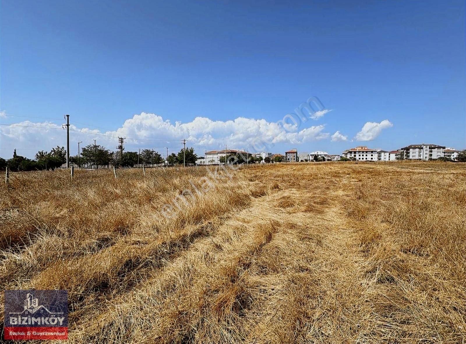 Silivri Yeni Mahallede E5 E 70metre Mesafede 6240m2 Kiralık Arsa