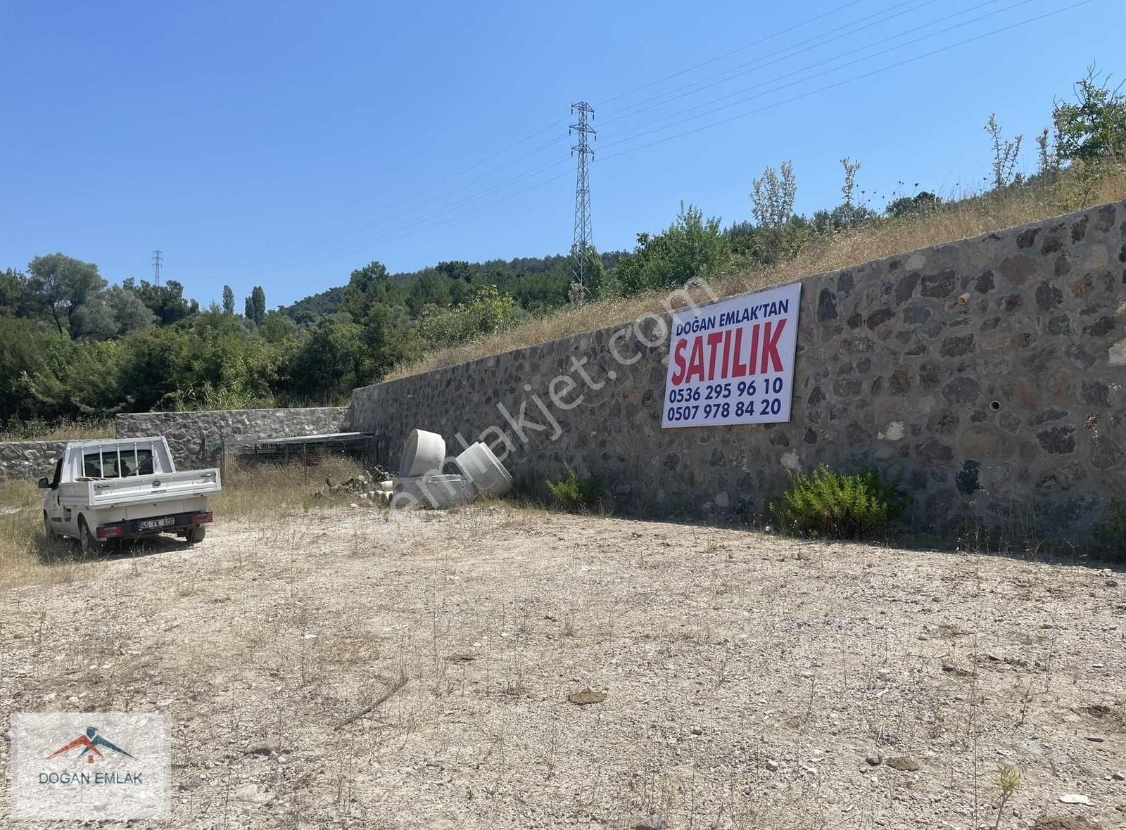 Bornova Karaçam Satılık Tarla İzmir Bornova ( Beş Yol Girişi )bademlide Satılık Tarla