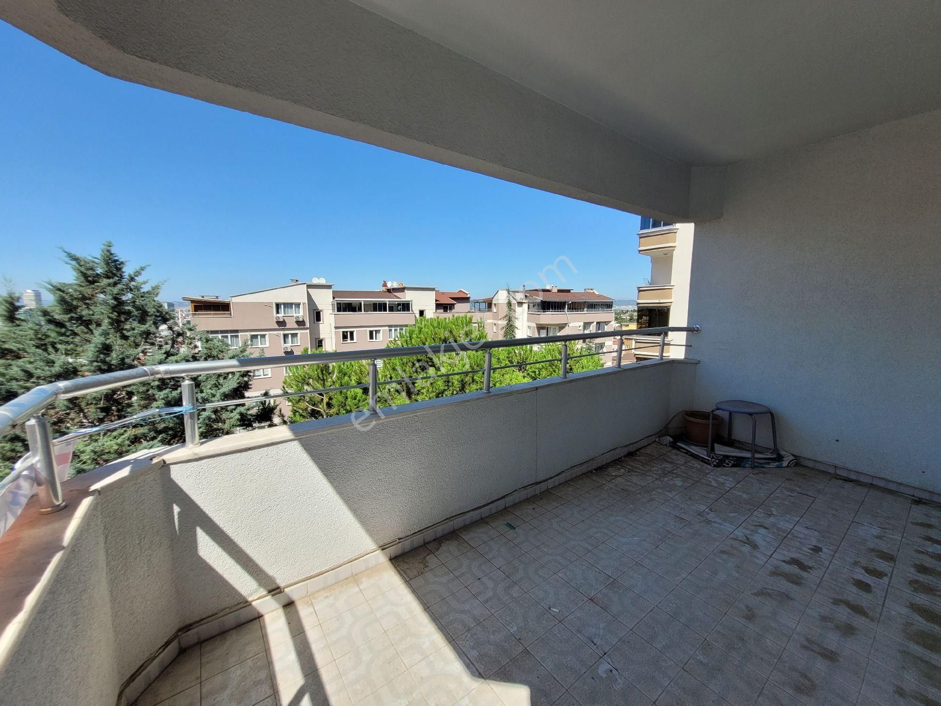 Rt Safir'den Hüdavendigar'da Şehir Manzaralı Satılık 3+1 Daire - Görsel 29