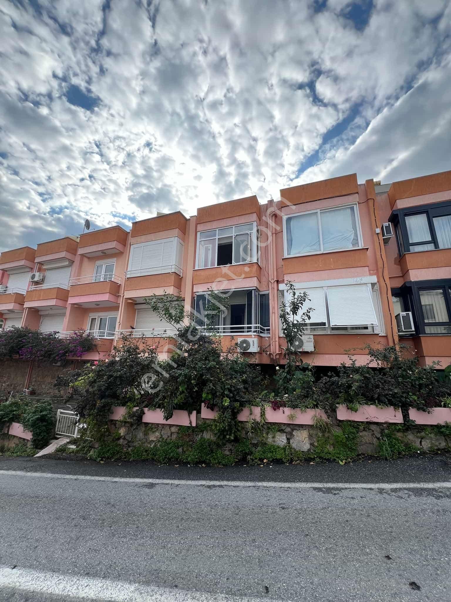 Alanya Çarşı Satılık Daire Alanya Kale'de Deniz Manzaralı Satılık 2+1 Dublex