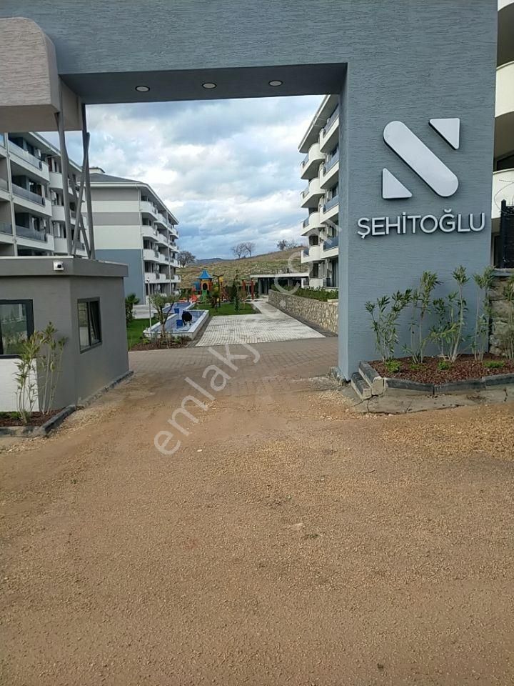 İnegöl Fatih Satılık Daire Inegöl Fatih Mah Şehitoğlu Flora Vista Satılık Yüzme Havuzlu 3+1 Daire 175 M2