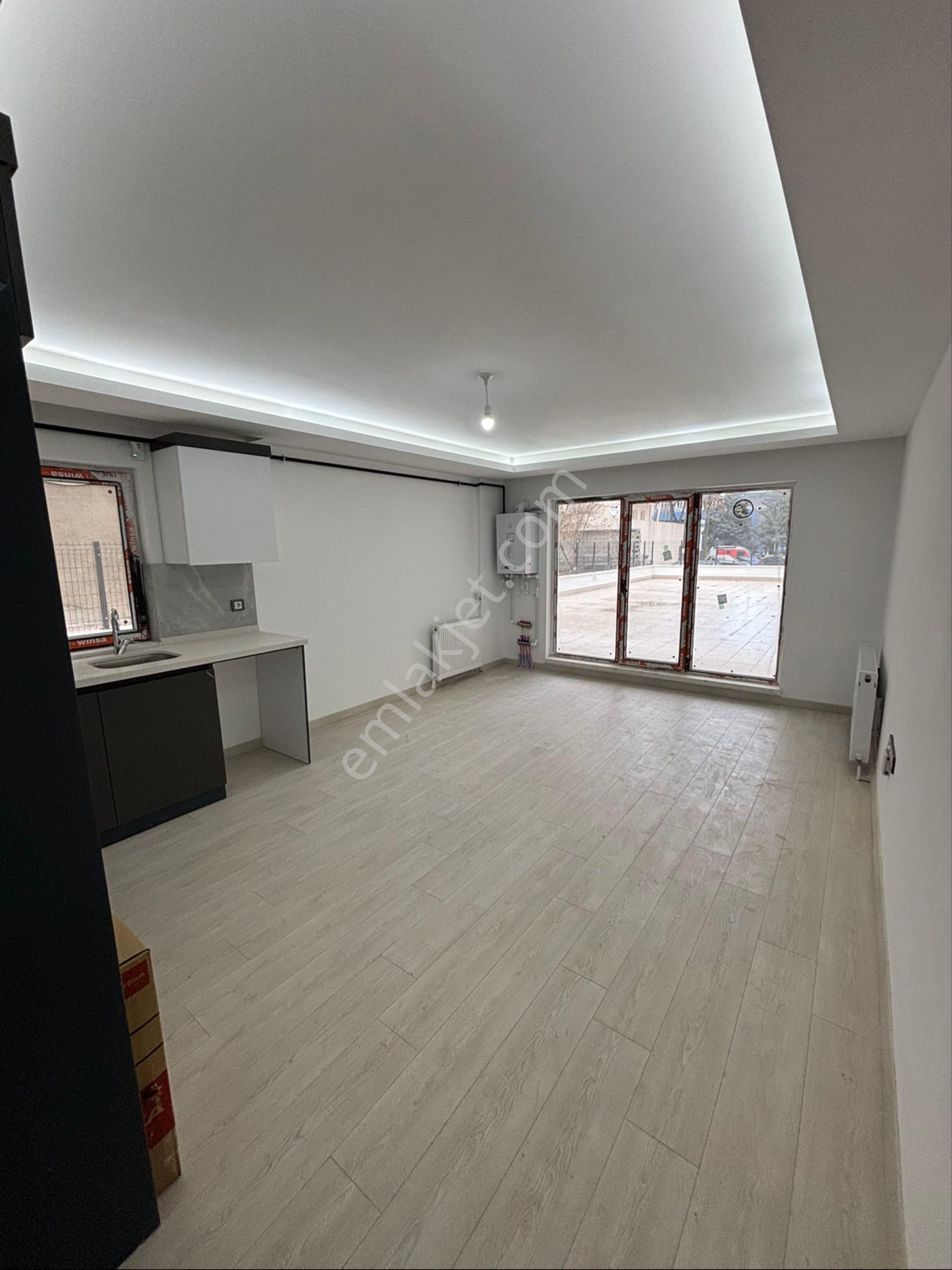 Çankaya Anıttepe Satılık Daire Ankara Çankaya Anıttepede 1+1 200 M2 Teraslı Satılık Daire