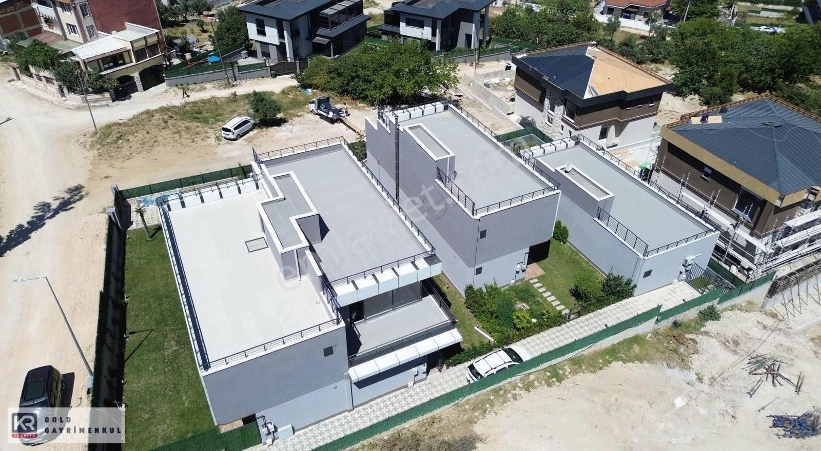 Nilüfer Gümüştepe Satılık Villa Kr Gold'dan Gümüştepe'de Takasa Açık 4+2 Müstakil Villa