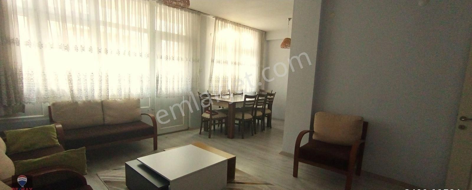 Karşıyaka Donanmacı Kiralık Daire Karşıyaka Donanmacı Mahallesinde 2+1 Eşyalı Kiralık Daire