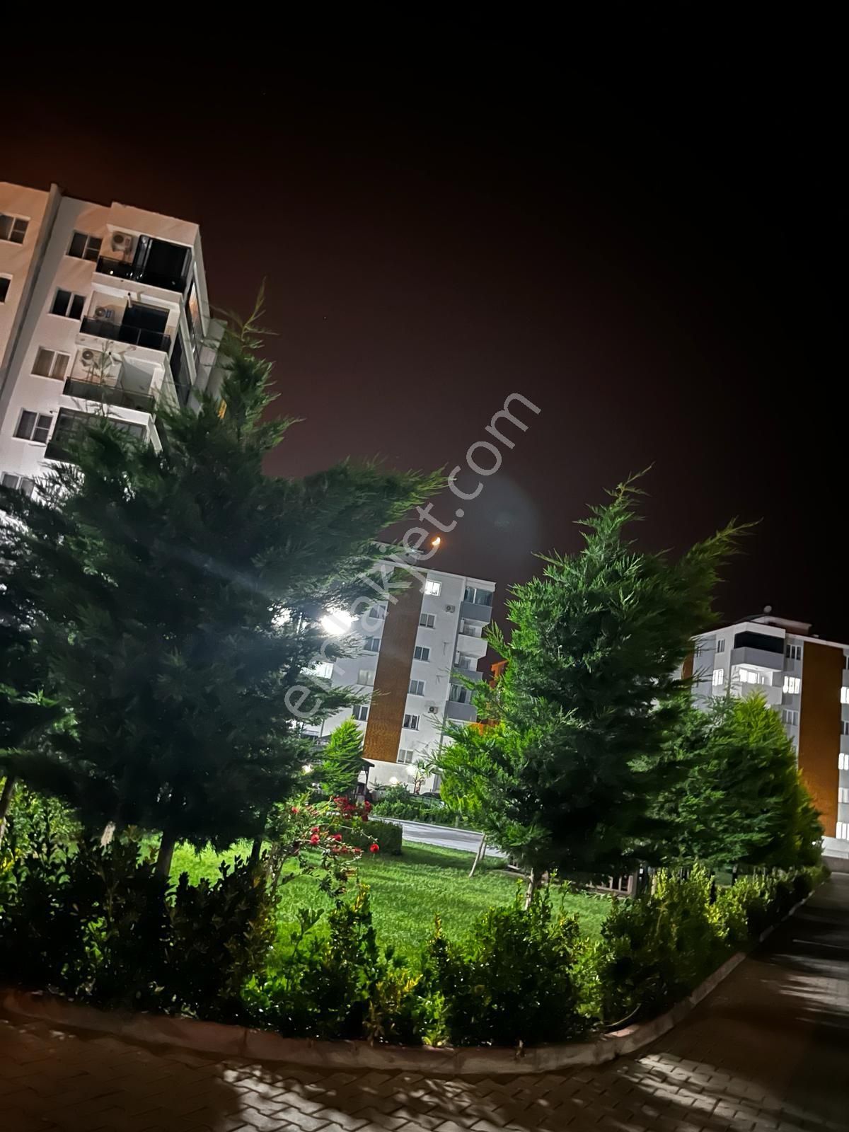 Nazilli Yeşil Satılık Daire Yeşil Mah 3+1doğalgazlı Havuzlu Özel Sitede İcerisinde Satılık Daire