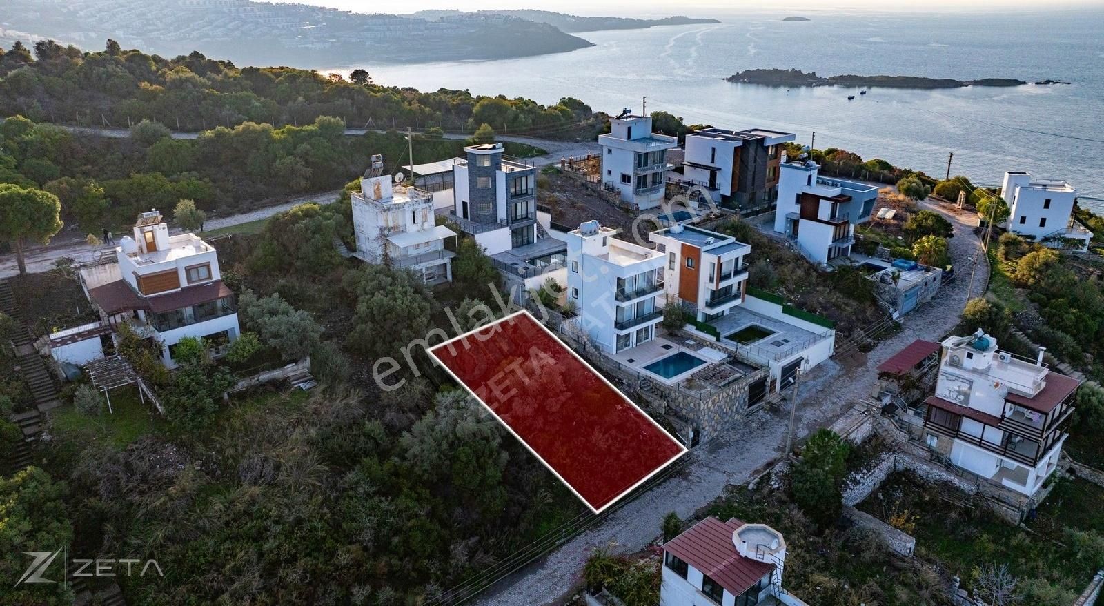 Milas Boğaziçi Satılık Tarla Zeta - Gülorko Sitesinde Deniz Manzaralı 273 M2 Satılık Arsa